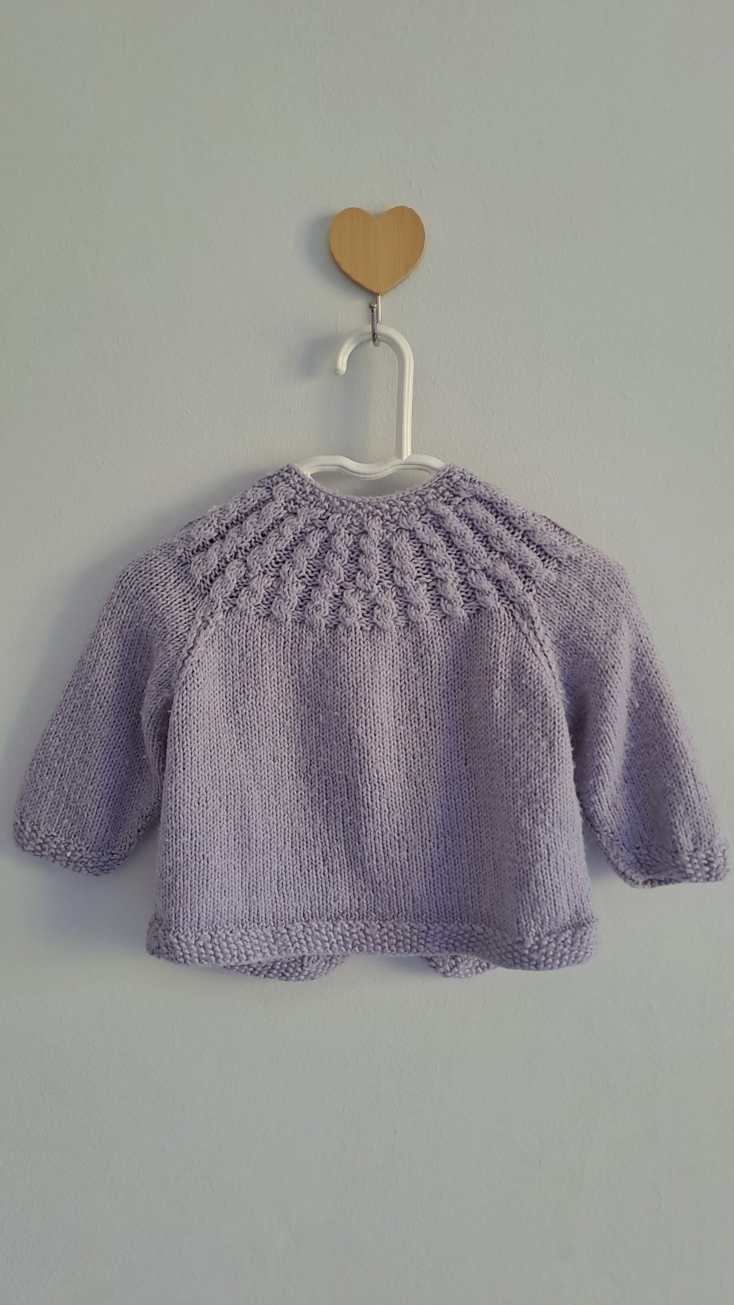 Pretty Lilac Knit with Shell Buttons No Label 0-3 Months