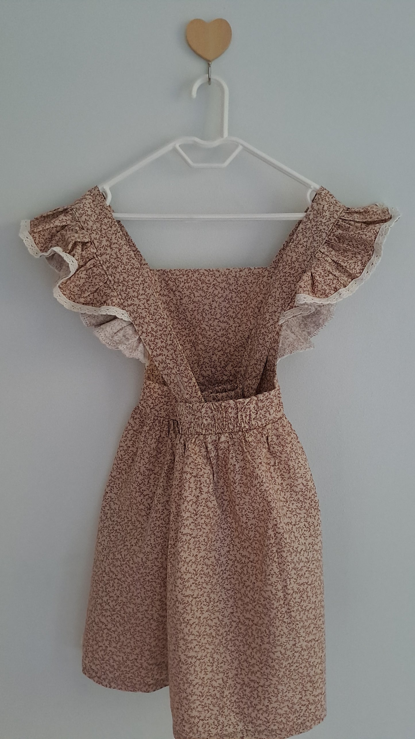 Ditsy Floral Pinafore Dress with Lace Ruffle Sleeves Babydoll Apparel 18-24 Months