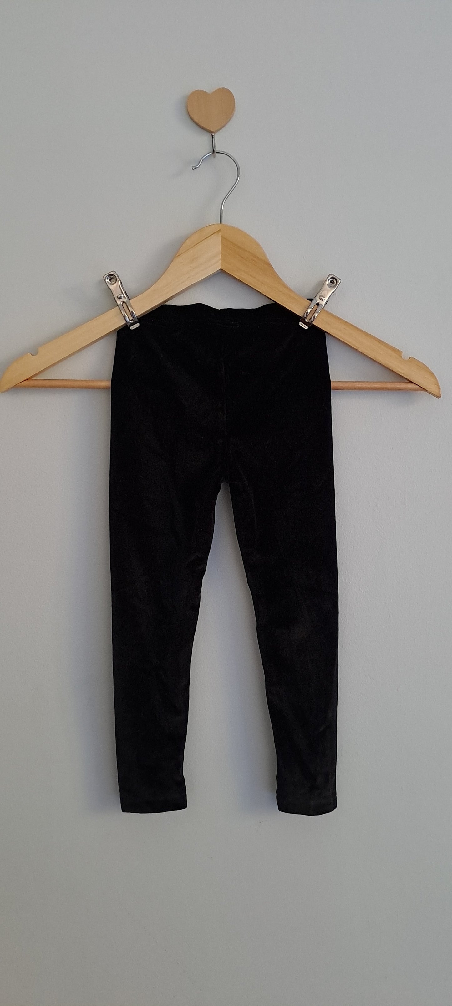 Qtee Black Velvet Leggings 2-3 Years