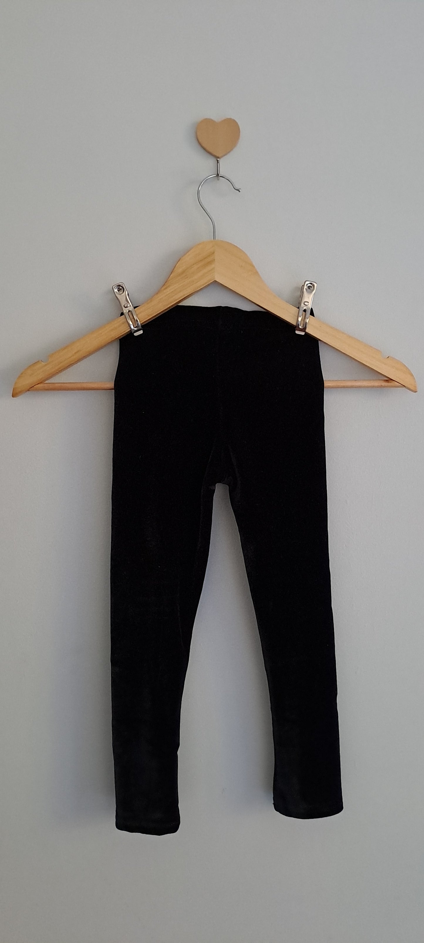 Qtee Black Velvet Leggings 3-4 Years