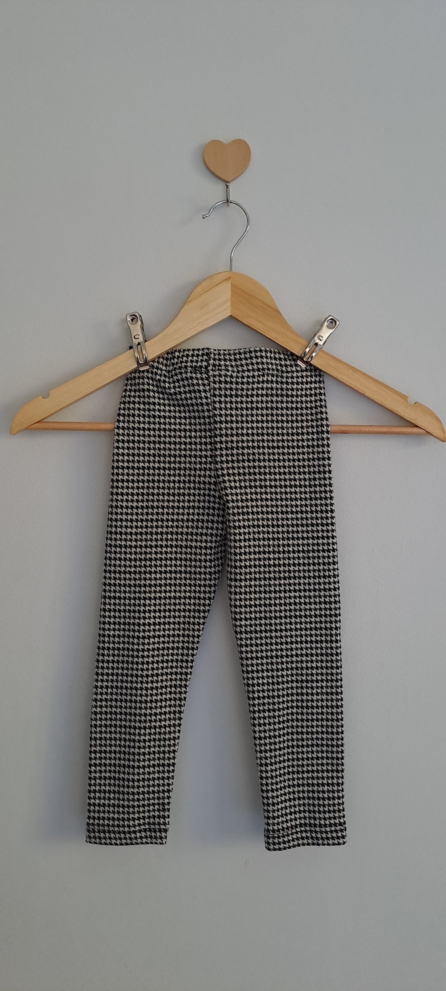 Zara Black & White Houndstooth Knit Leggings 3-4 Years