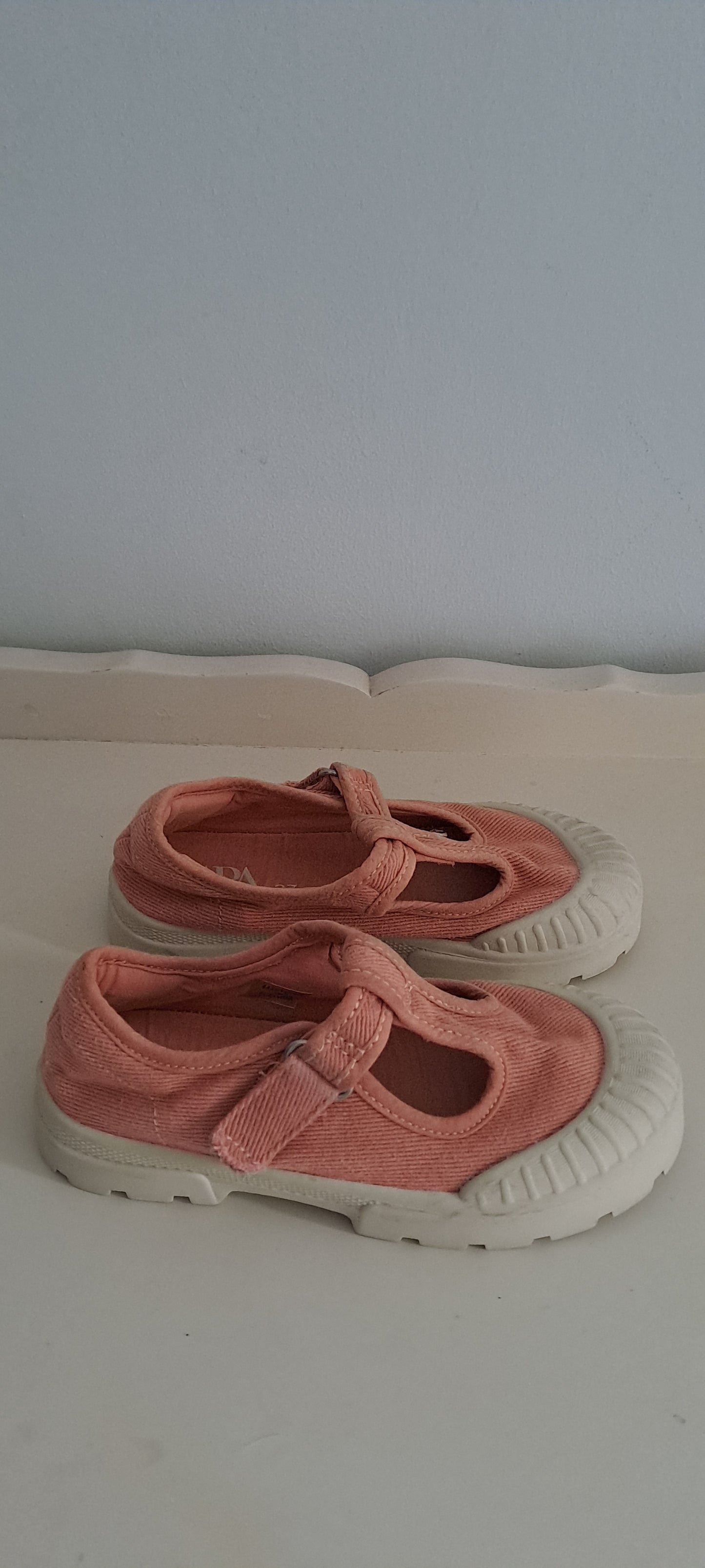 Zara Kids Pink T-Bar Canvas Sneakers UK 9 (EU 27)