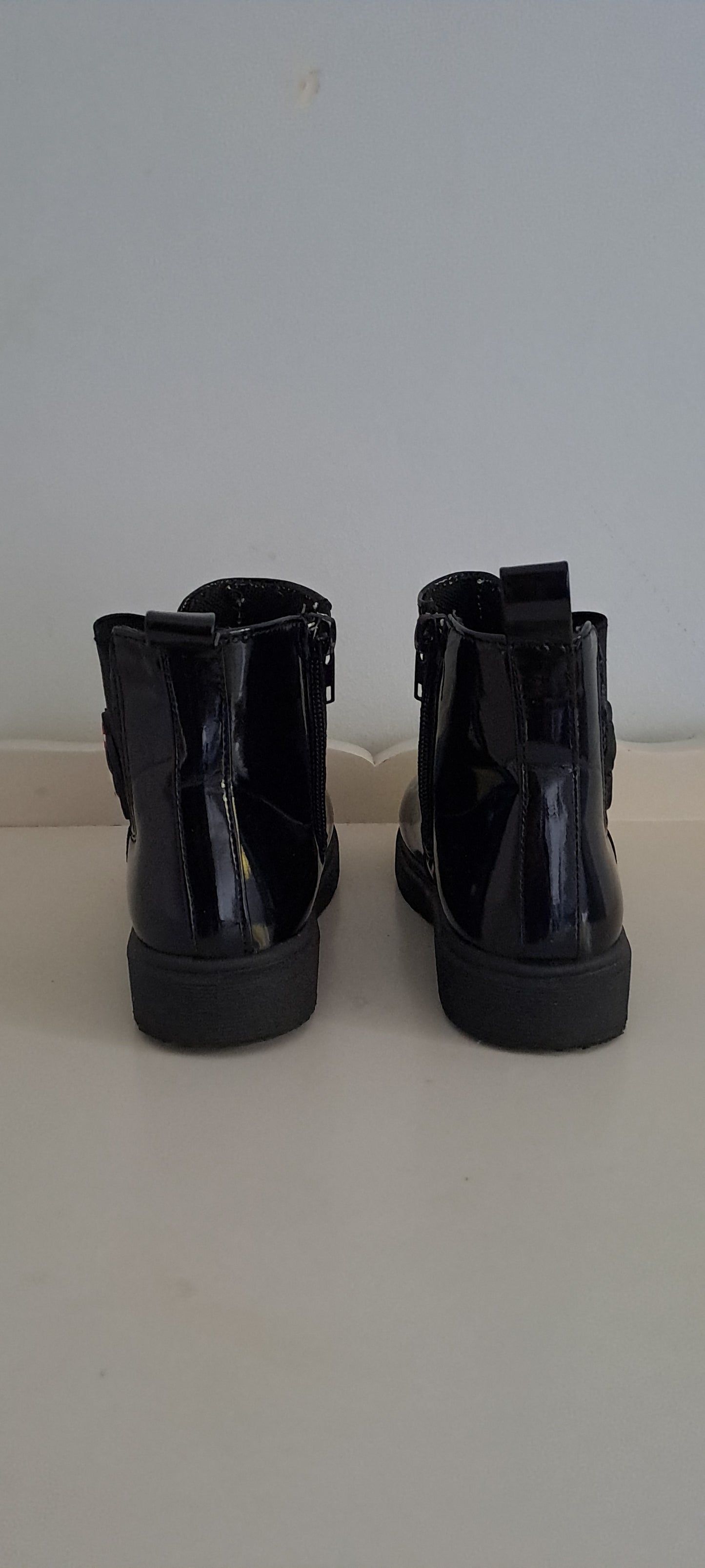 Disney Minnie Mouse Patent Chelsea Boots UK 8