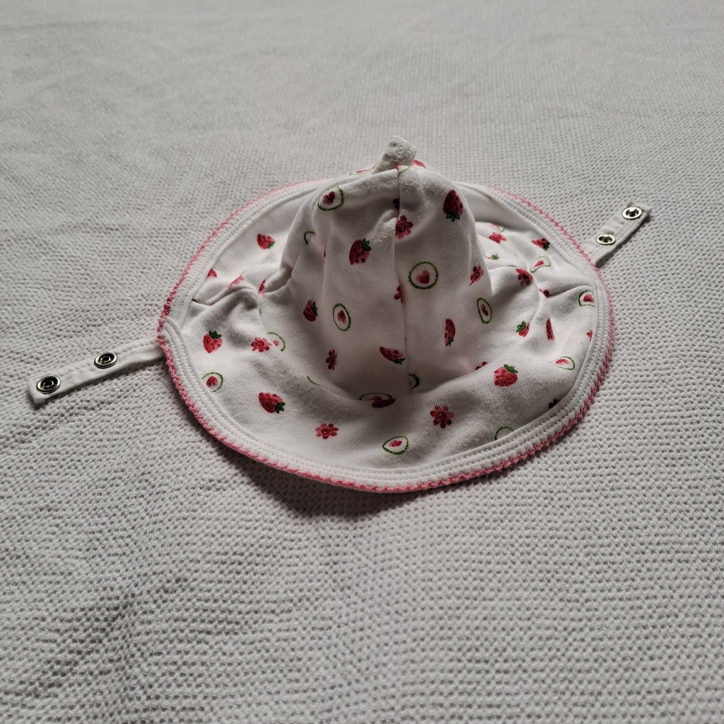 Woolworths Baby Fruit Print Sun Hat – Size 1-3 Months