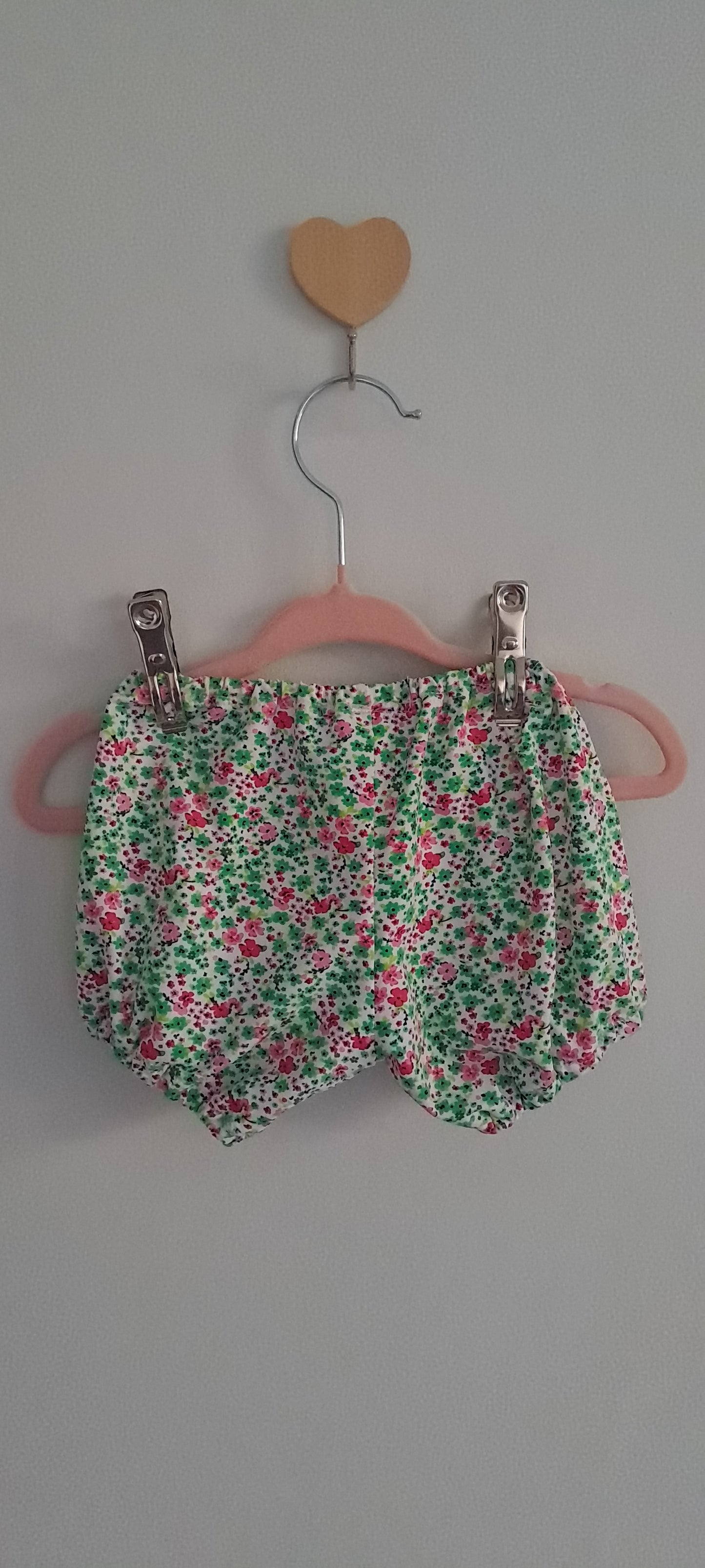 B Con B Baby Girl Vibrant Floral Print Bloomer Shorts 6-12 Months