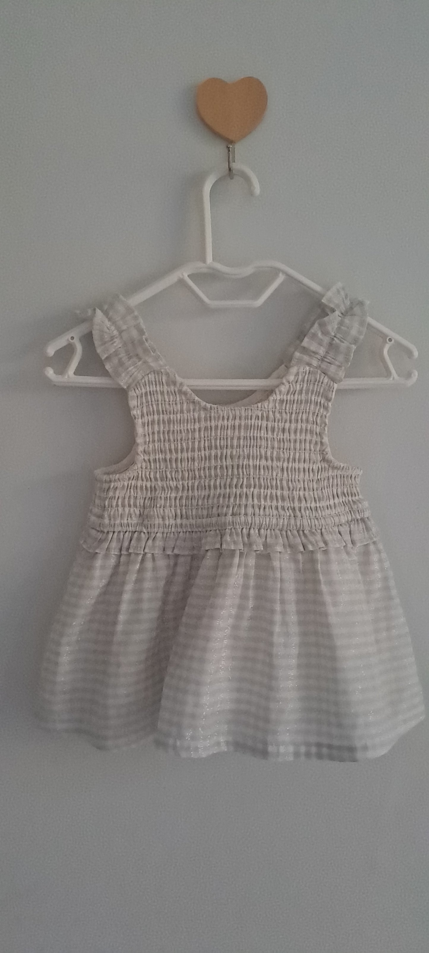 Country Road Baby Girl Silver & White Gingham Smocked Dress & Ruffle Bloomer Set 3-6 Months