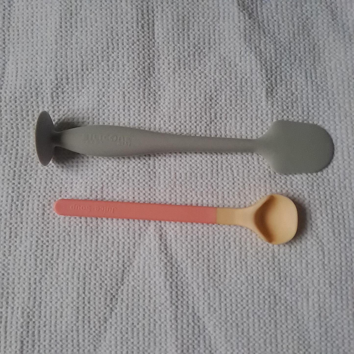Pigeon and WeeSprout Infant First-Stage Weaning Silicone Spoon Set