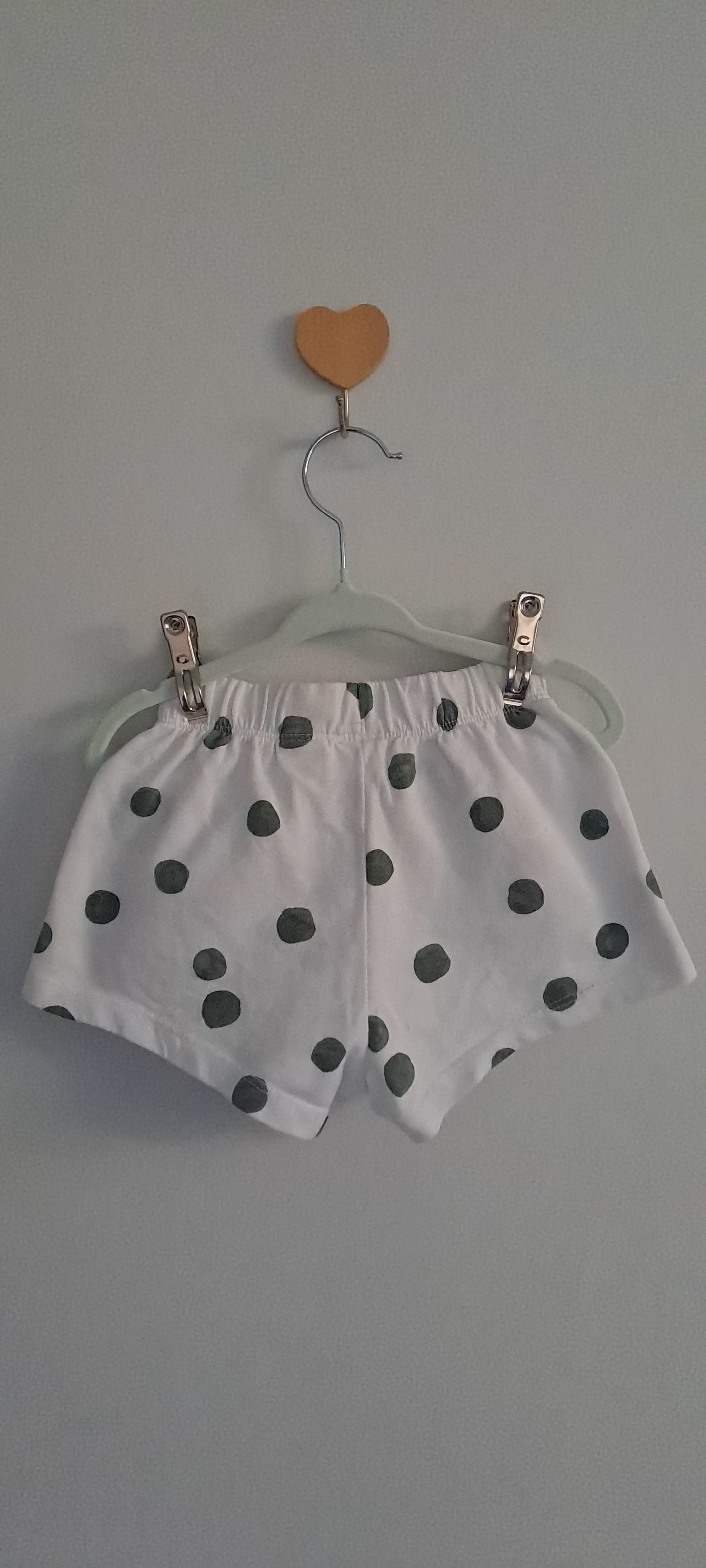 Zara Kids White & Charcoal Polka Dot Shorts 12-18 Months