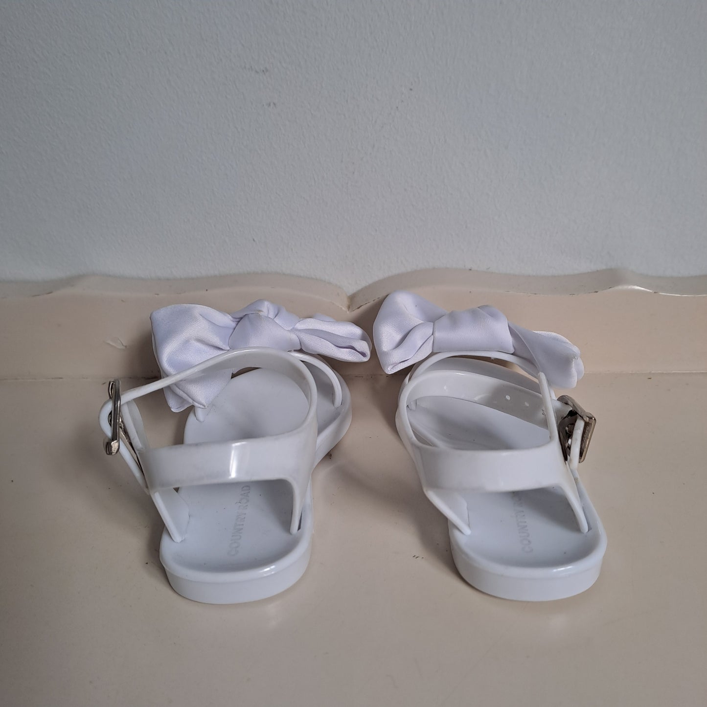 Country Road Kids White Bow Jelly Sandals UK/SA 2.5 (EU 18)