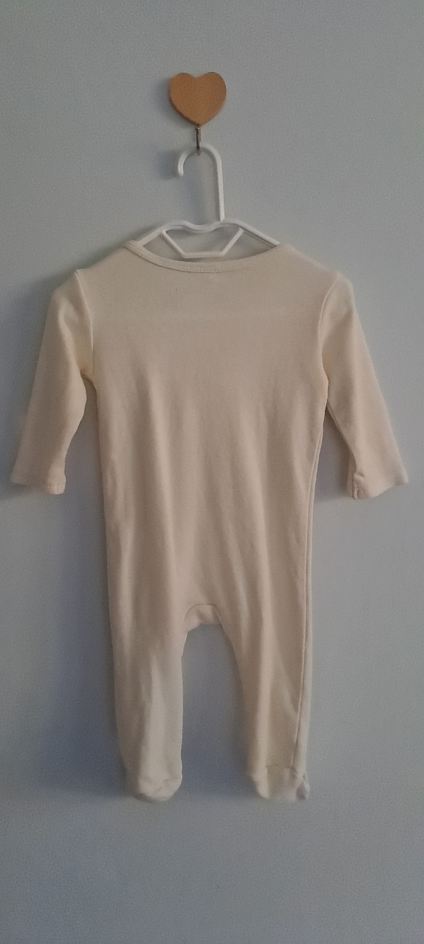 Tiny Tots Baby Unisex Cream Zipped Footed Sleepsuit 0-3 Months