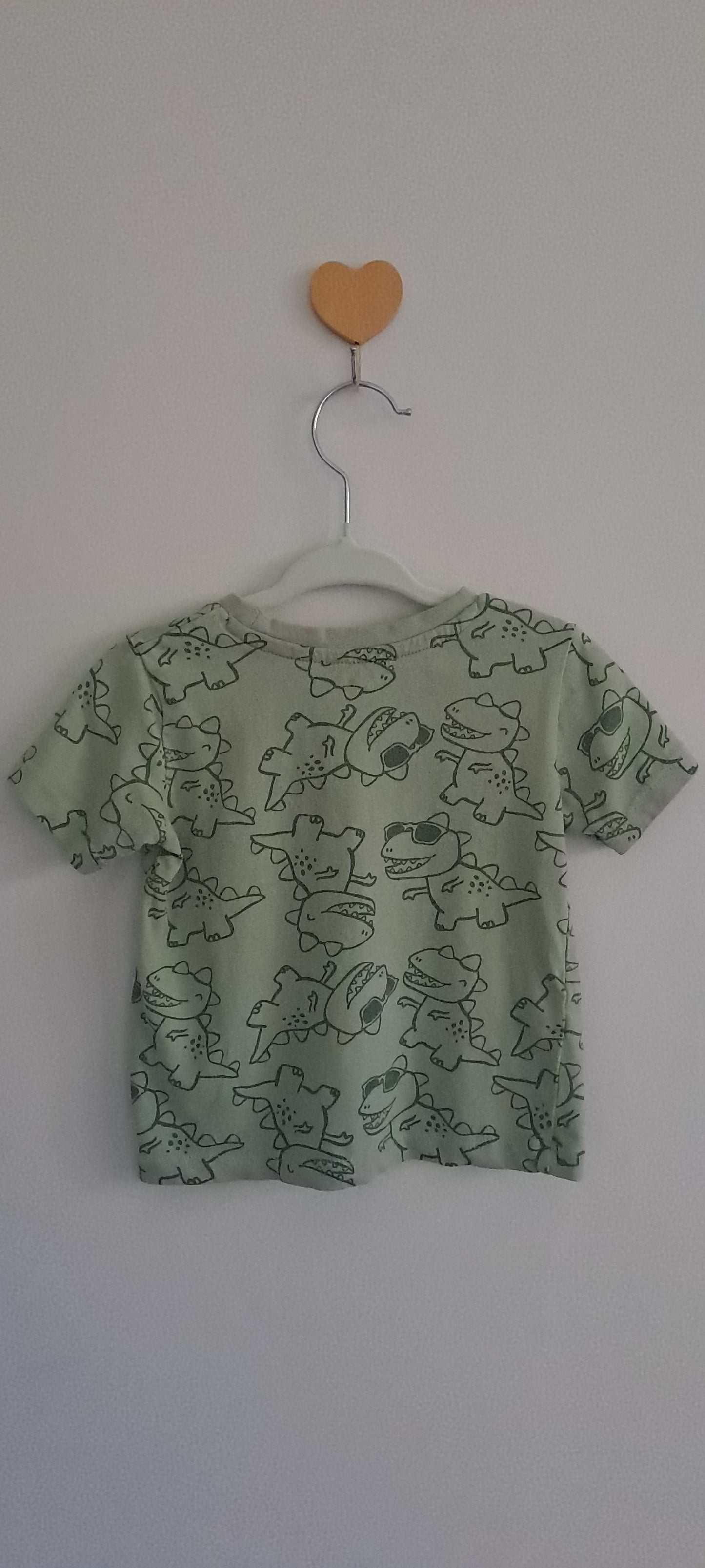 Woolworths Wooliesbabes Sage Green Cool Sunglasses Dinosaur Print T-Shirt 6-12 Months