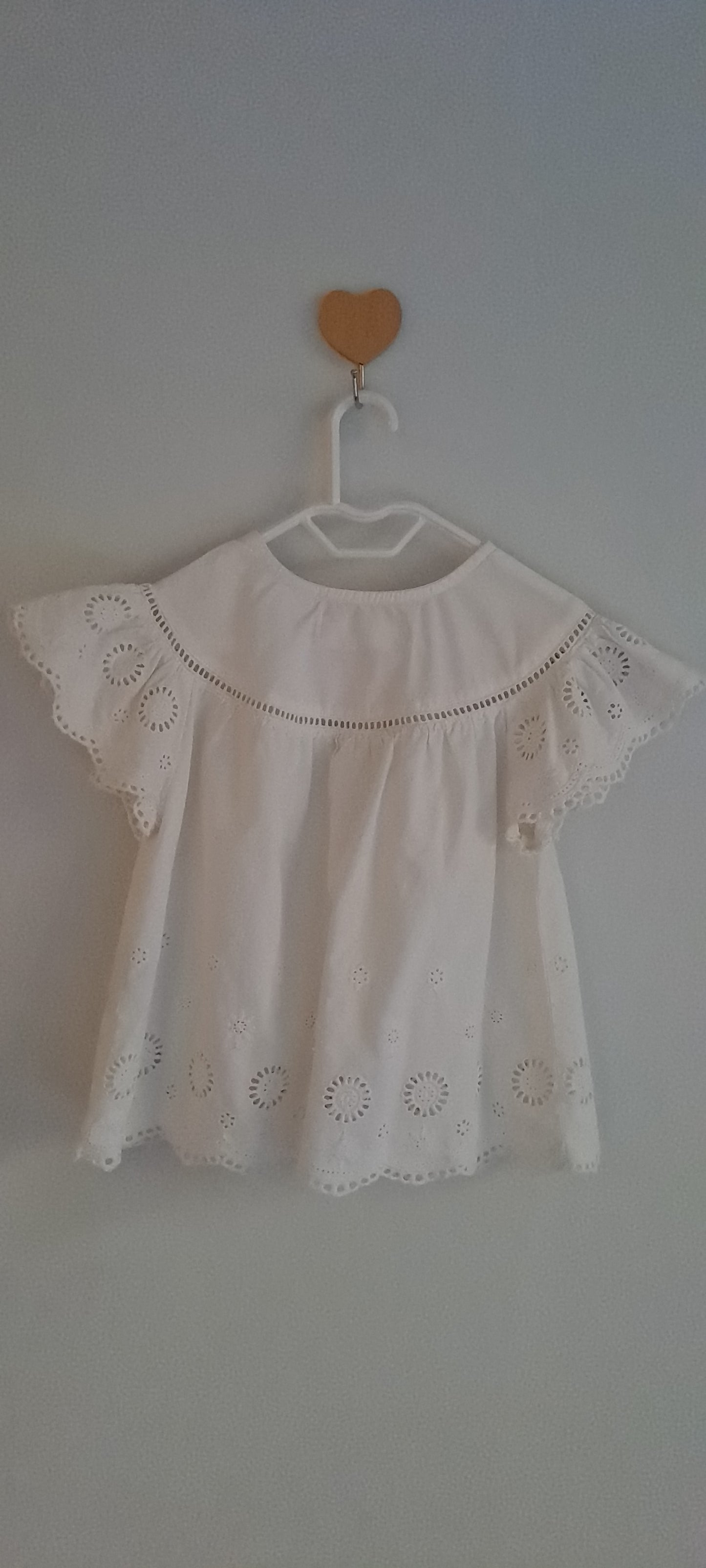 Zara Kids Girls White Broderie Anglaise Flutter Sleeve Blouse 2-3 Years