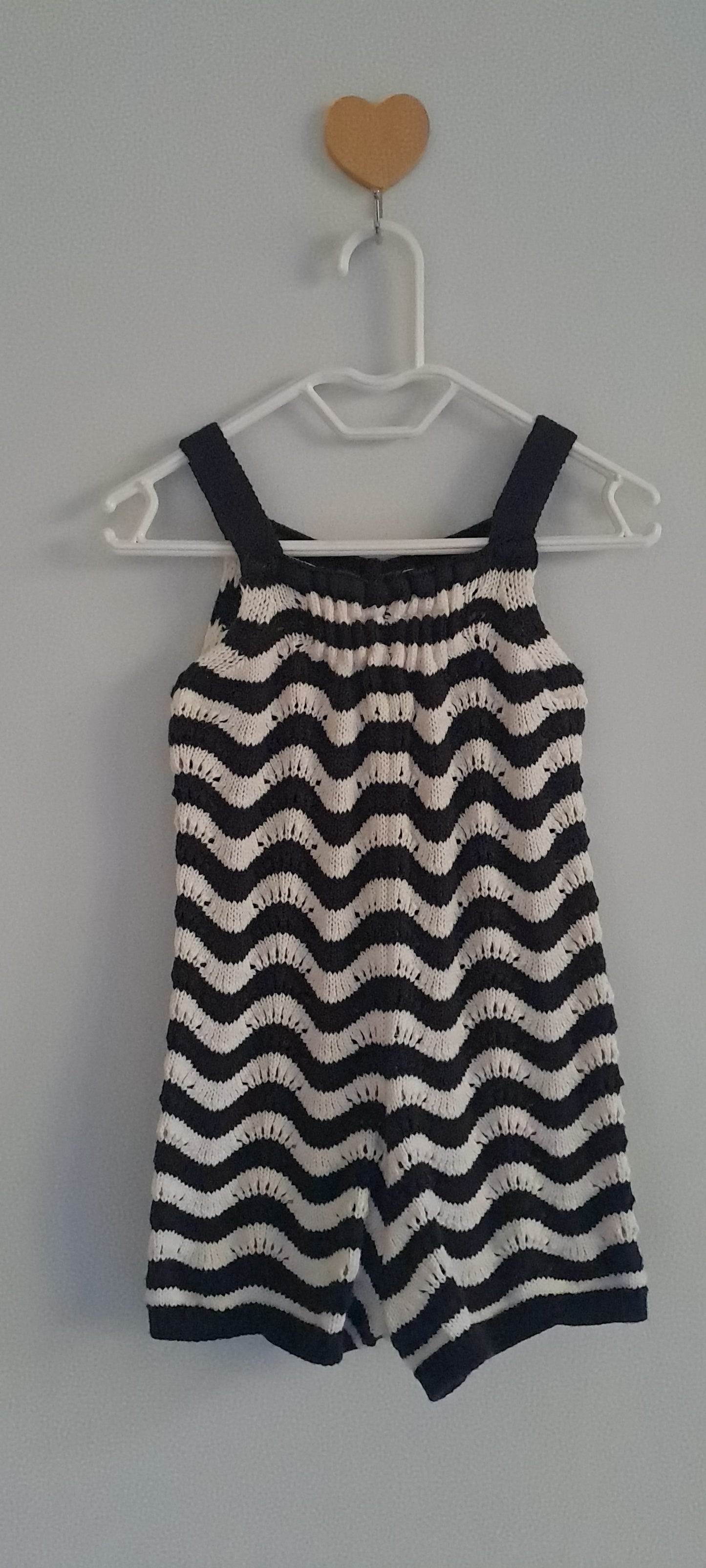 Baby Gap Unisex Navy & White Chevron Crochet Knit Romper 3-6 Months