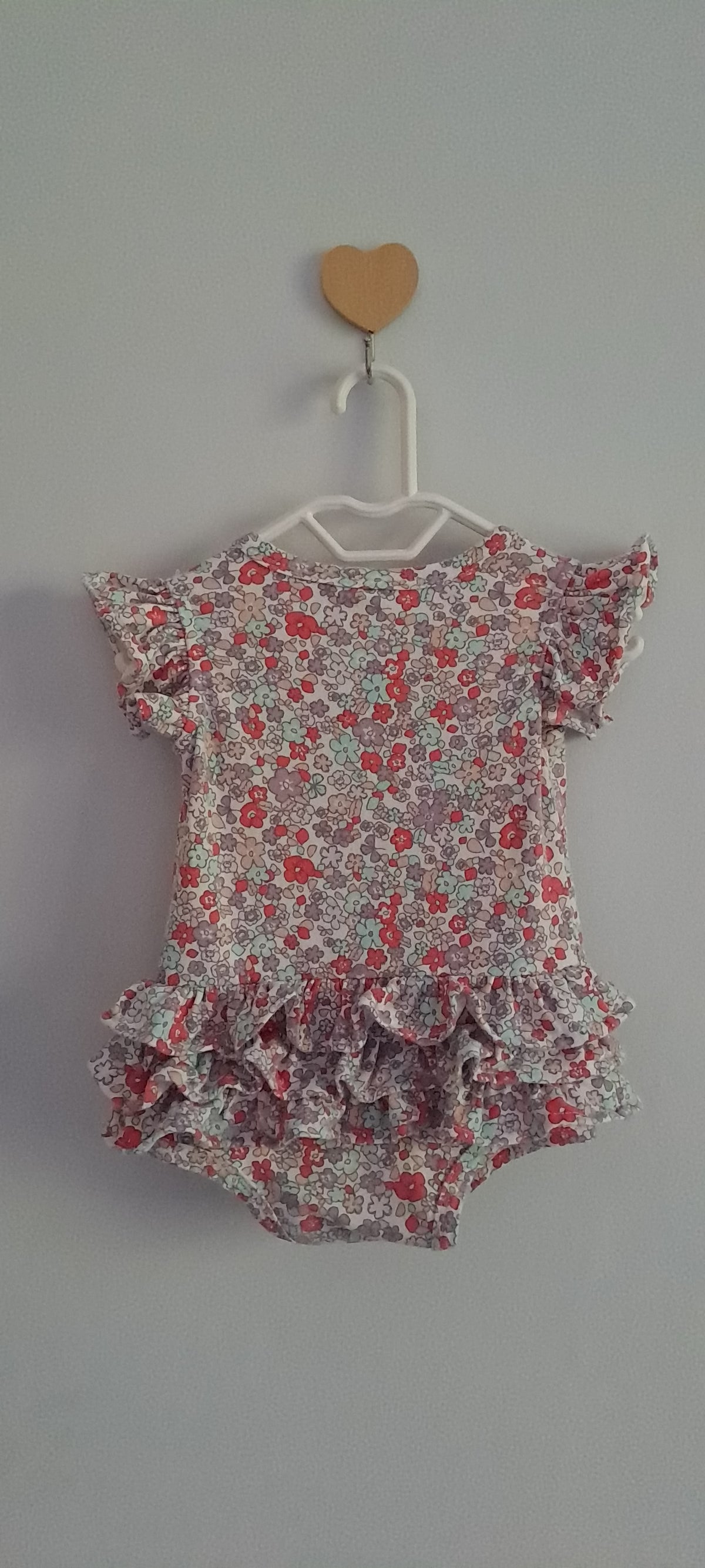 Cotton On Baby Girl Ditsy Floral Flutter Sleeve Ruffle Romper (0-3 Months)