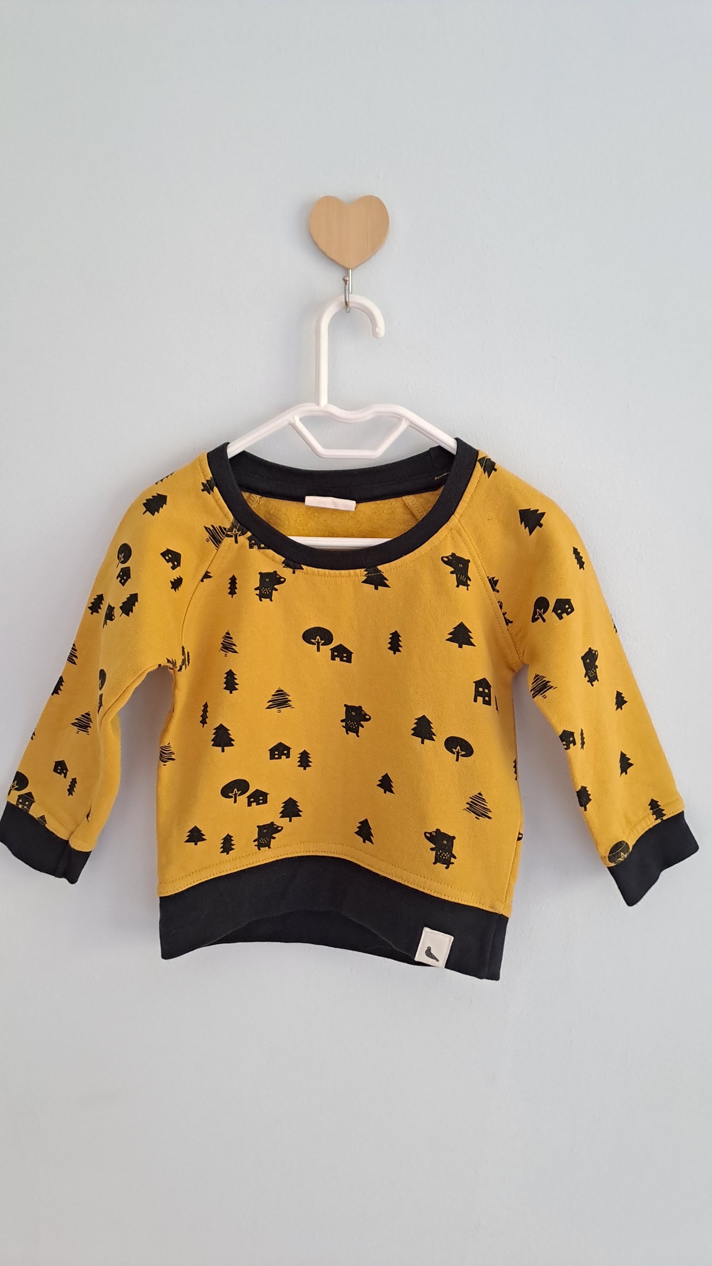 Turtledove London Long Sleeve  Sweater Top 6-12 months