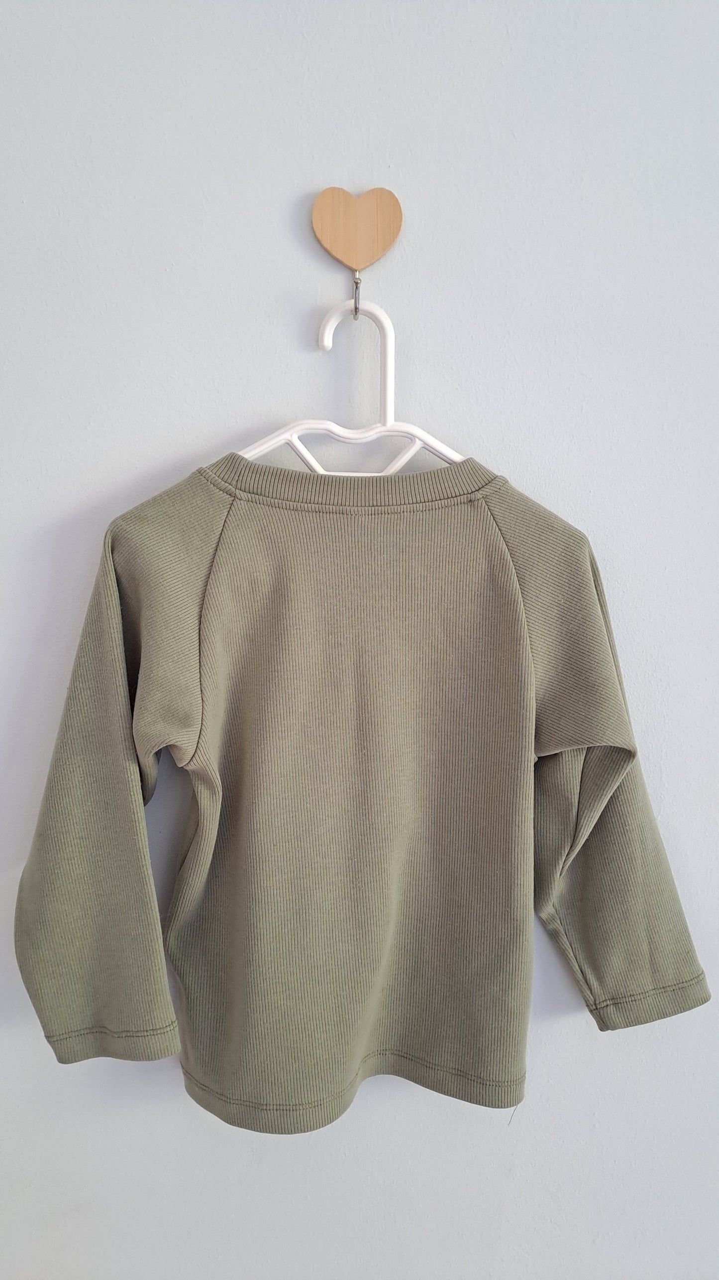Long-Sleeve Ribbed Sage Set Unbranded 12-18 Months