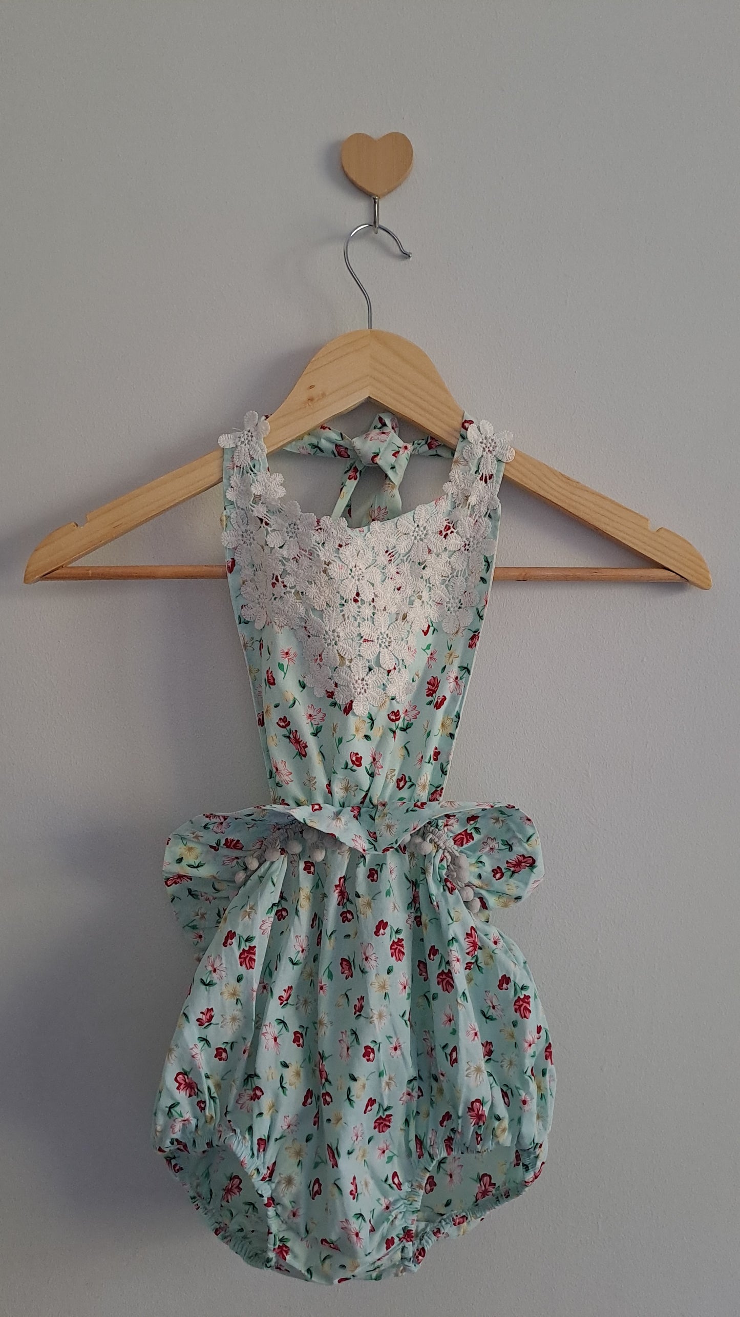 Sunsuit With Vintage Floral Pattern And Lace No Label 6-12 Months