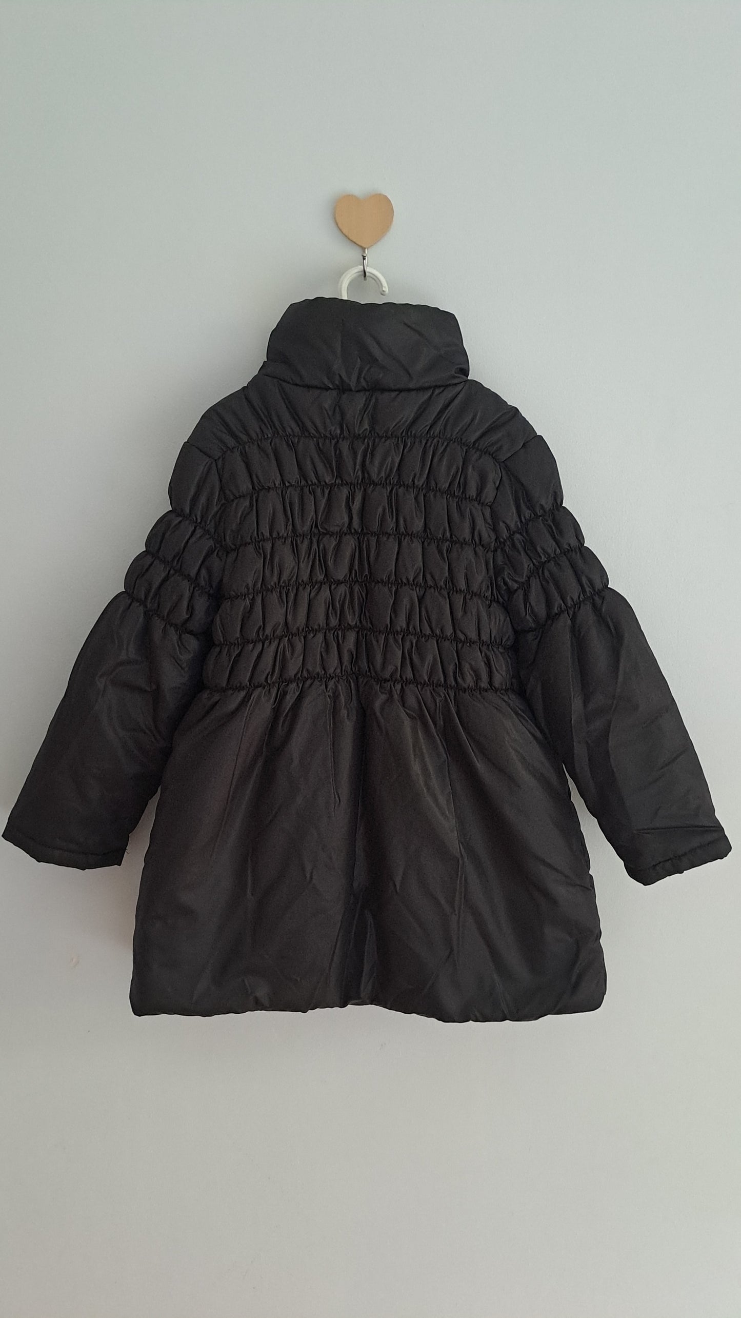 Girls Long Black Puffer Jacket – Woolworths (Age 3-4)