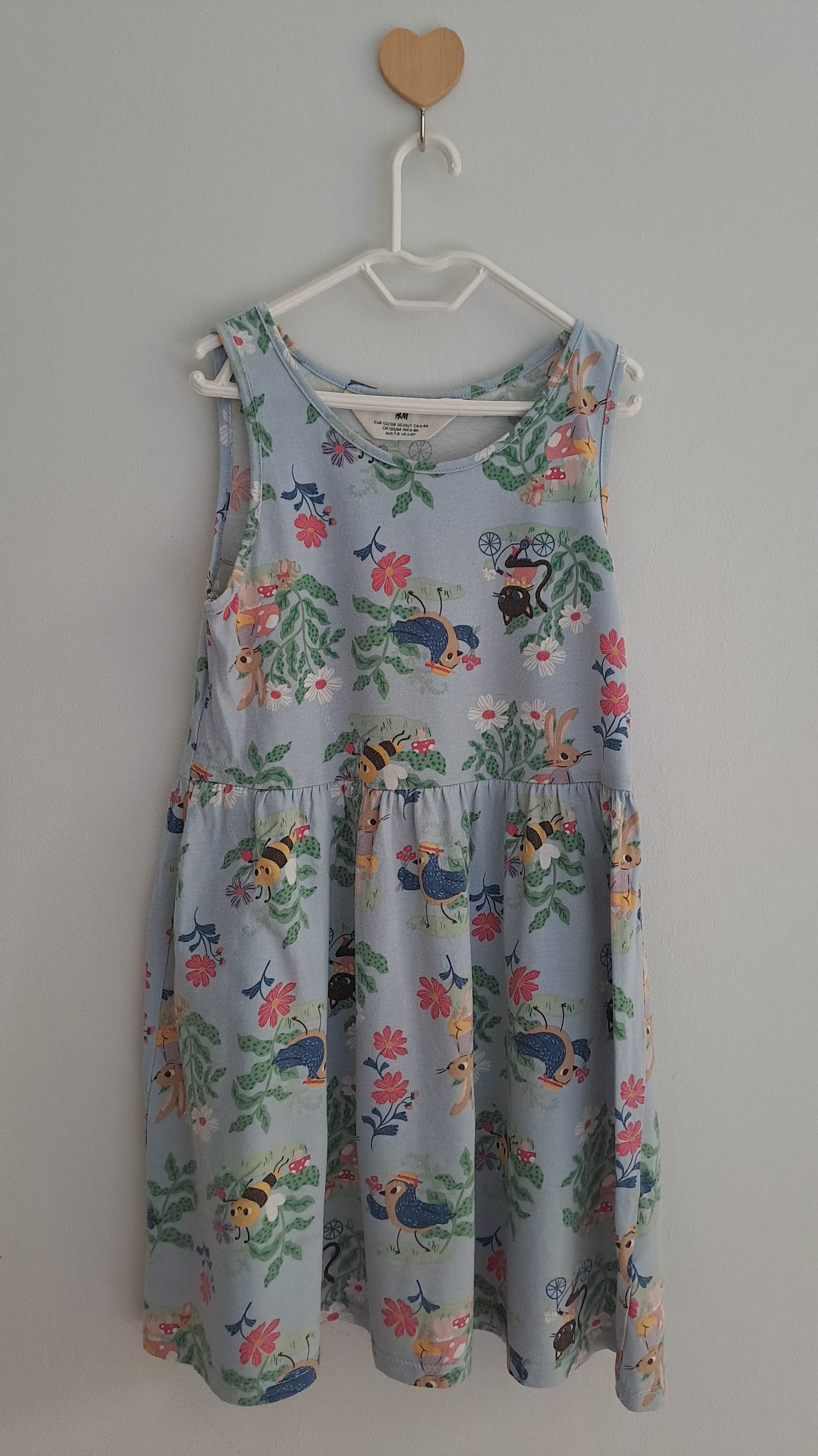 Girls Blue Sleeveless Dress with Bunnies, Cats, Bees & Flowers – H&M (Age 6-8)