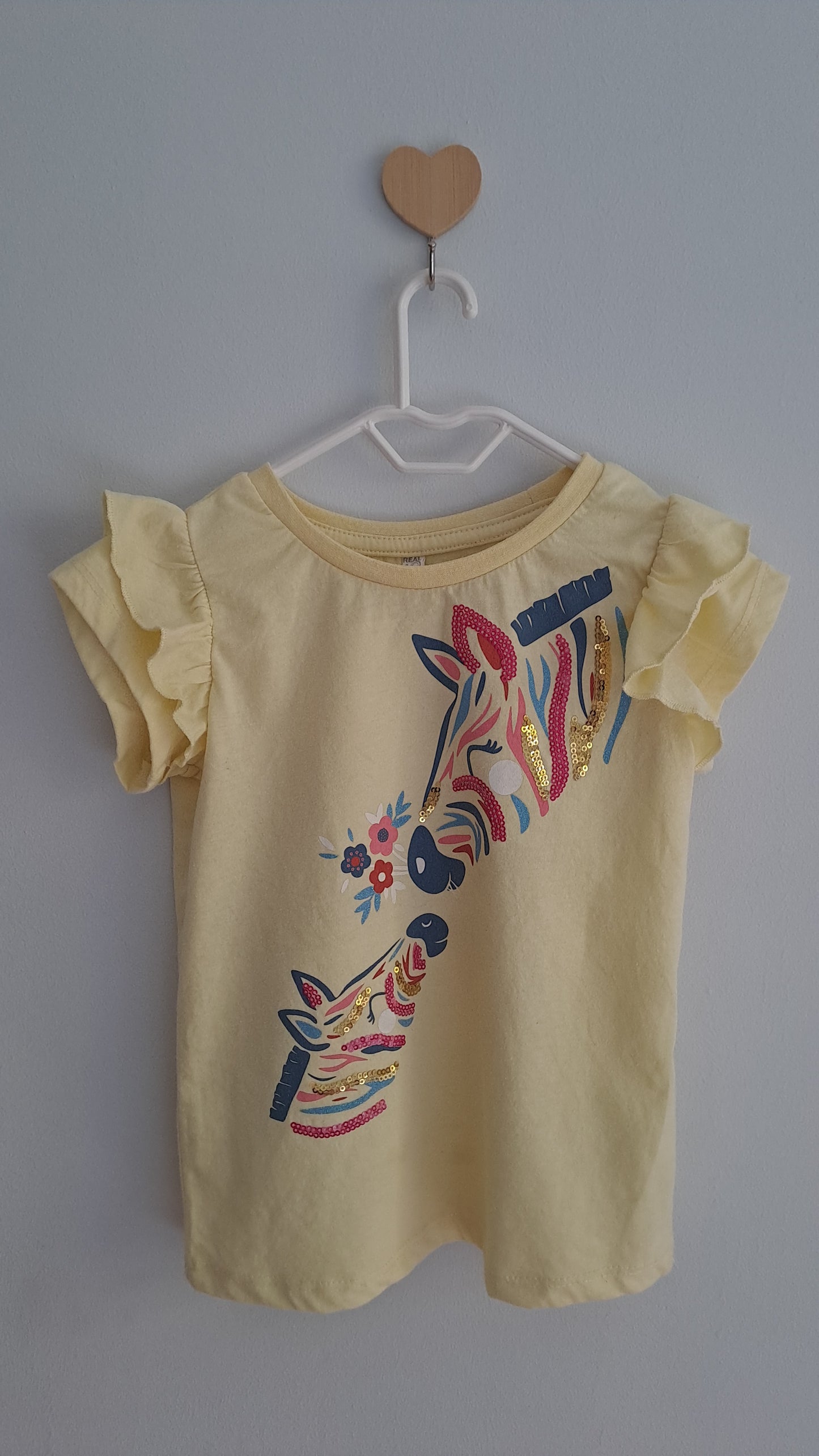 Girls Yellow Sequinned Zebra T-Shirt with Ruffle Sleeves – Pick n Pay Clothing (Age 4-5)