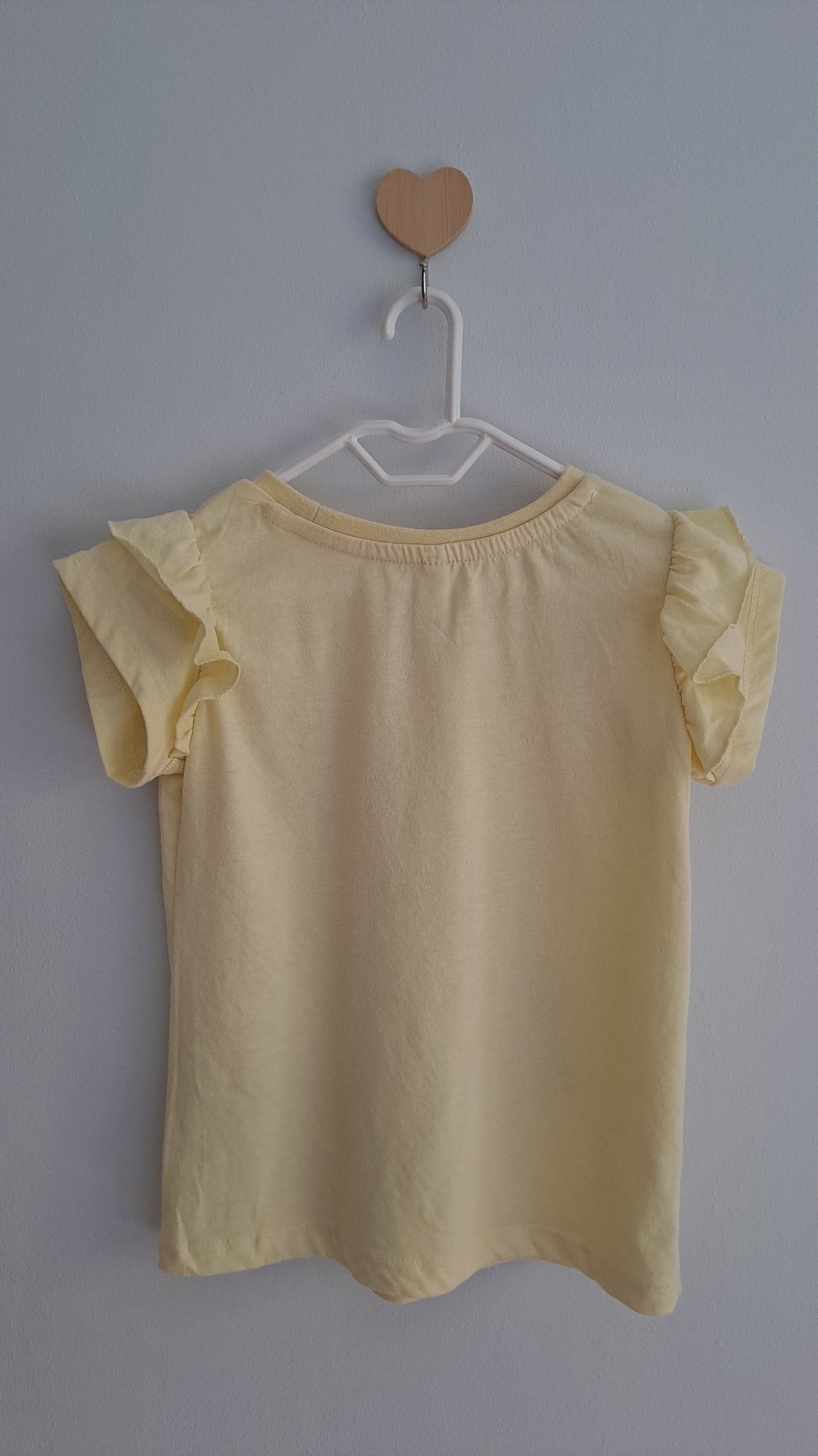 Girls Yellow Sequinned Zebra T-Shirt with Ruffle Sleeves – Pick n Pay Clothing (Age 4-5)
