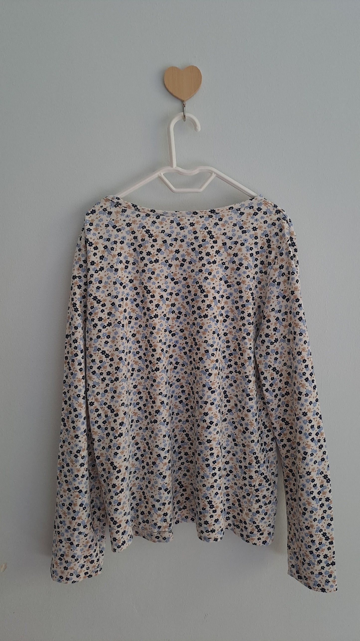 Girls Ditsy Floral Long Sleeve Shirt – H&M (Age 6-8)