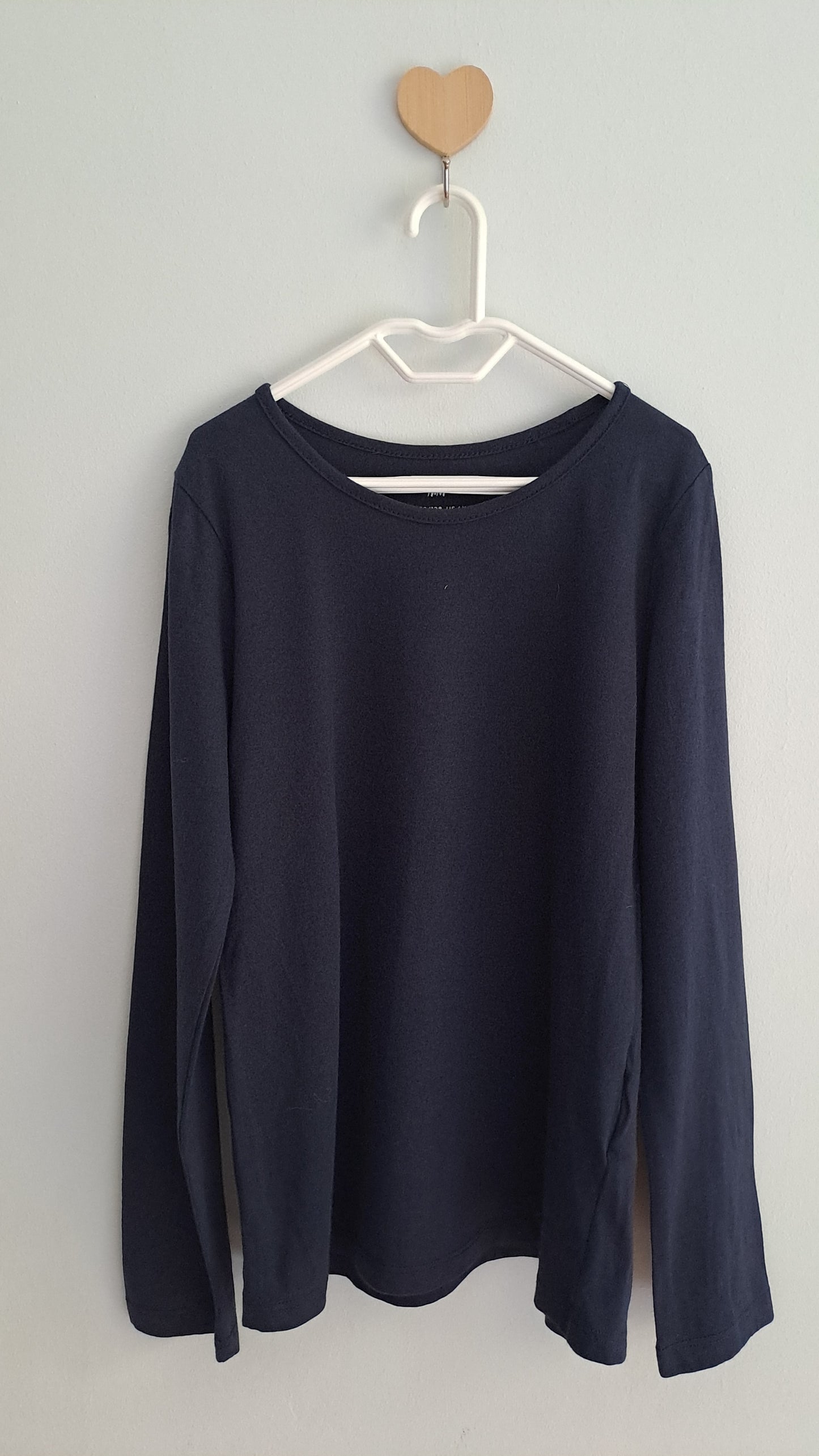 Unisex Stretchy Navy Long Sleeve Shirt – H&M (Age 6-8)