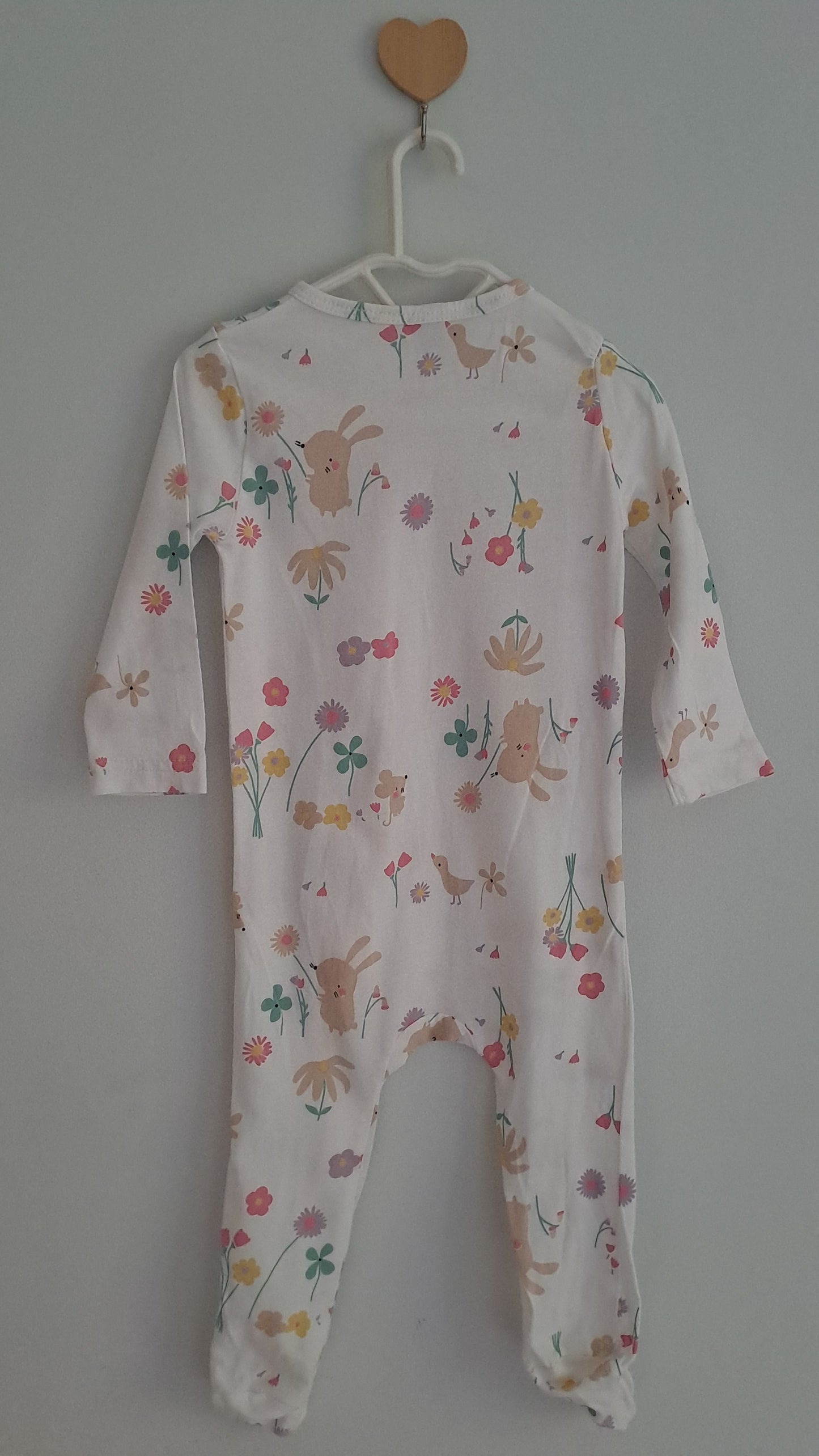 Pick n Pay Clothing White Cotton Rabbit & Flower Onesie 6-12 Months
