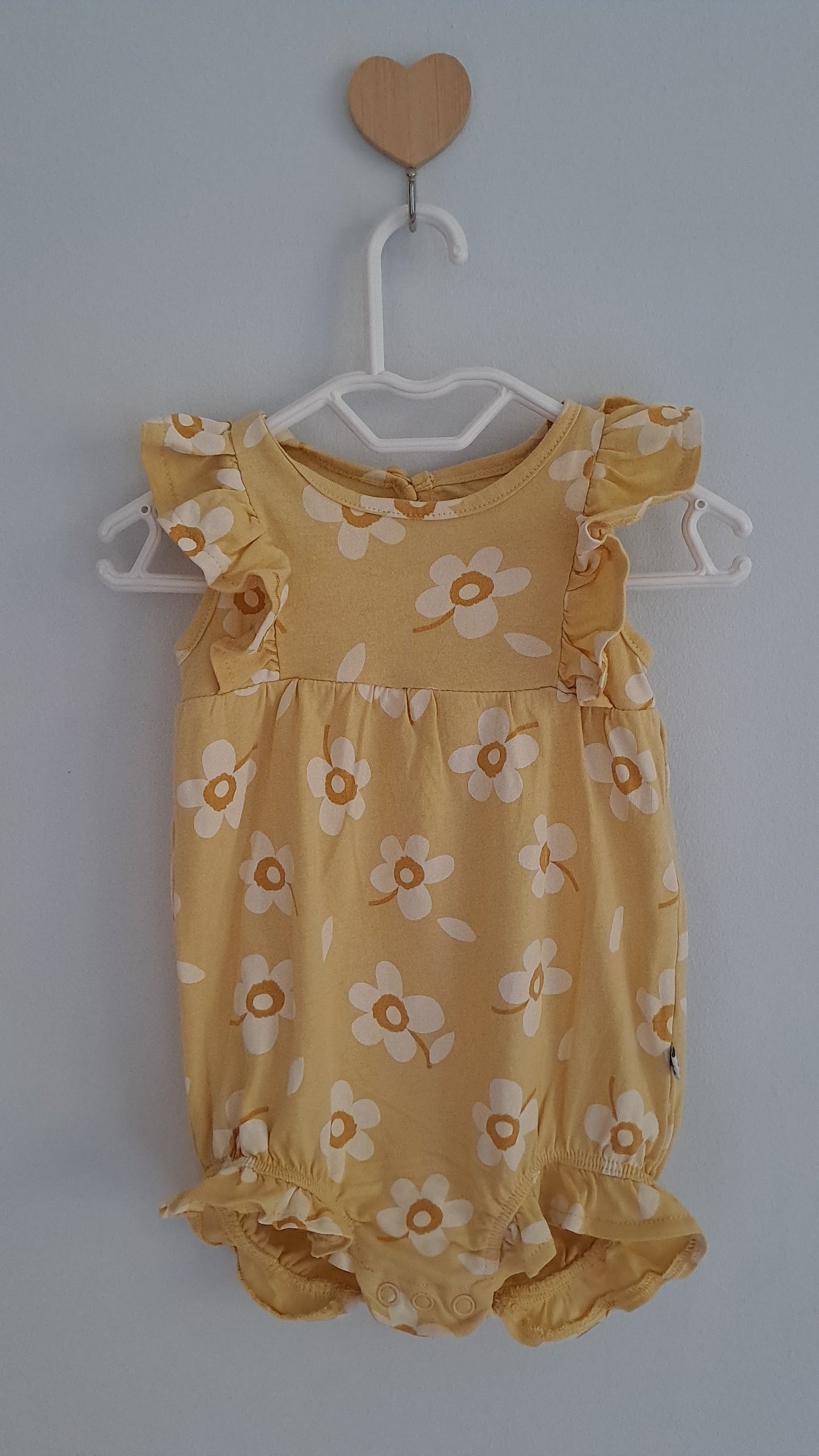 Woolworths Yellow Floral Frilly Romper & Sunhat Set 1-3 Months