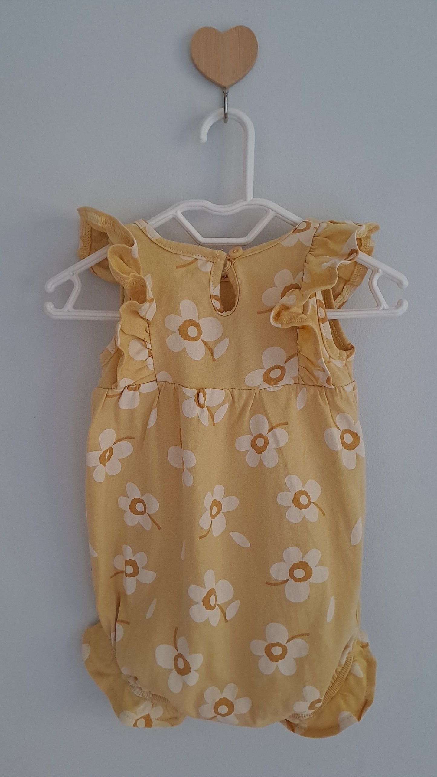 Woolworths Yellow Floral Frilly Romper & Sunhat Set 1-3 Months