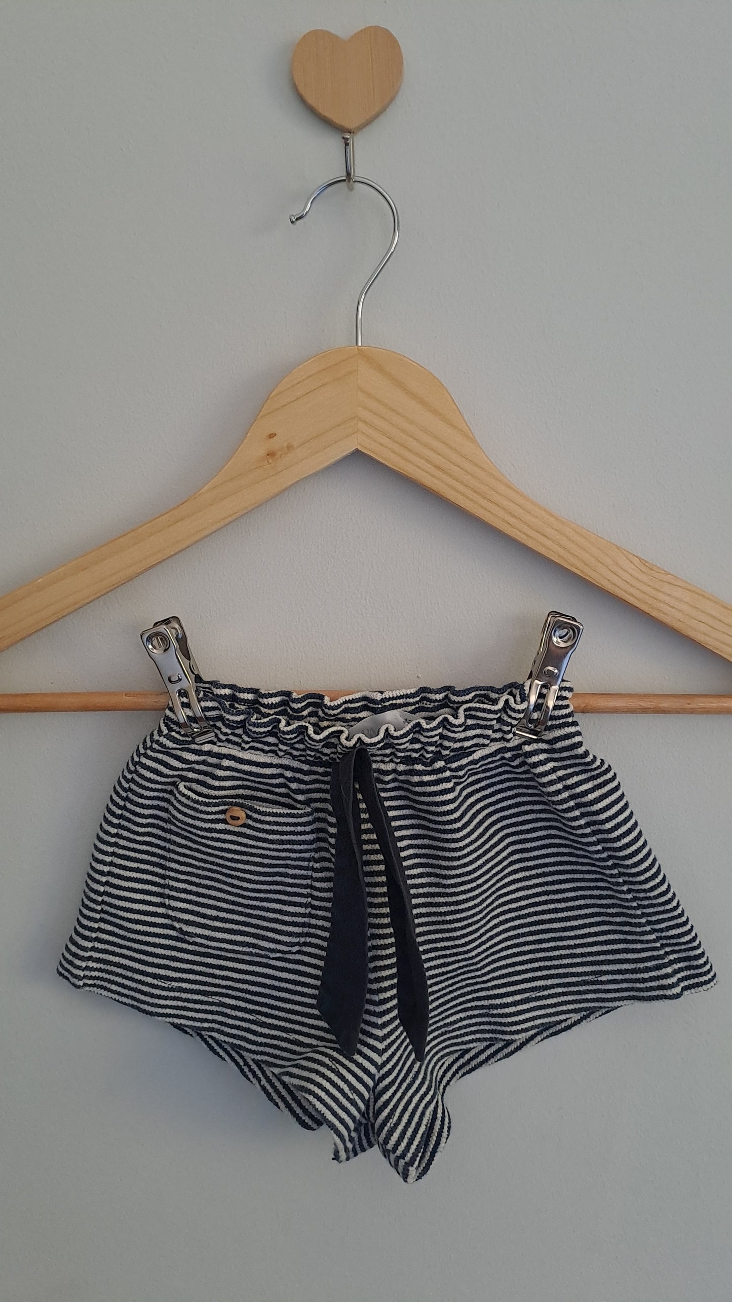 Zara White & Navy Striped Cotton Shorts 9-12 Months