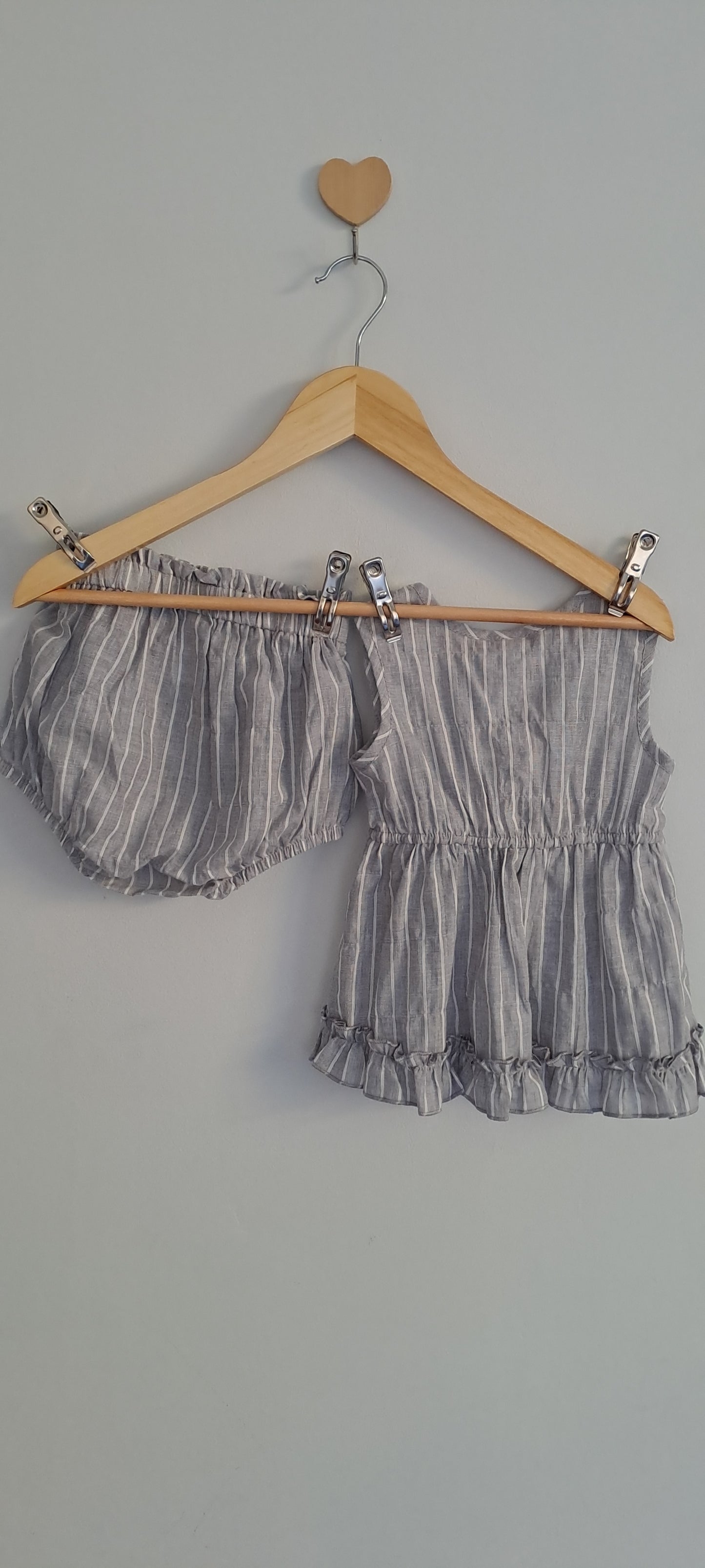 Made 4 Baby Grey & White Stripe Sleeveless Tunic Top & Bloomers Set 6-12 Months