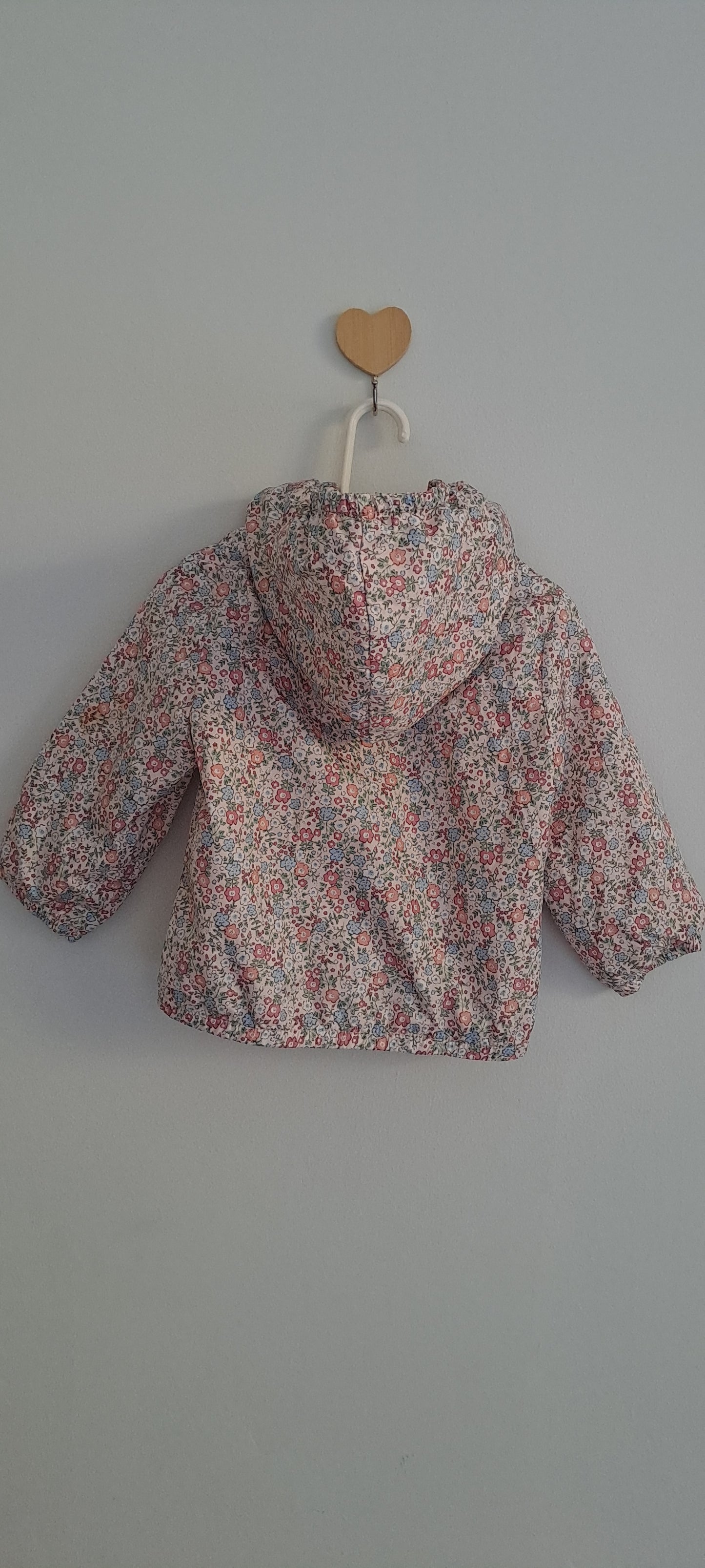 H&M Cream Ditsy Floral Water-Repellent Raincoat 4-6 Months