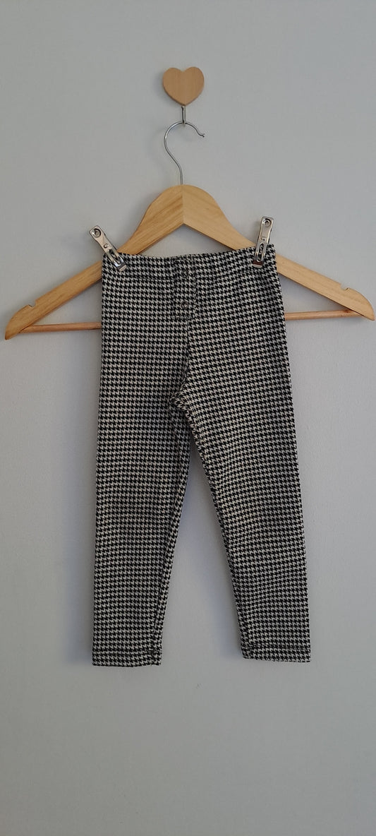 Zara Black & White Houndstooth Knit Leggings 3-4 Years