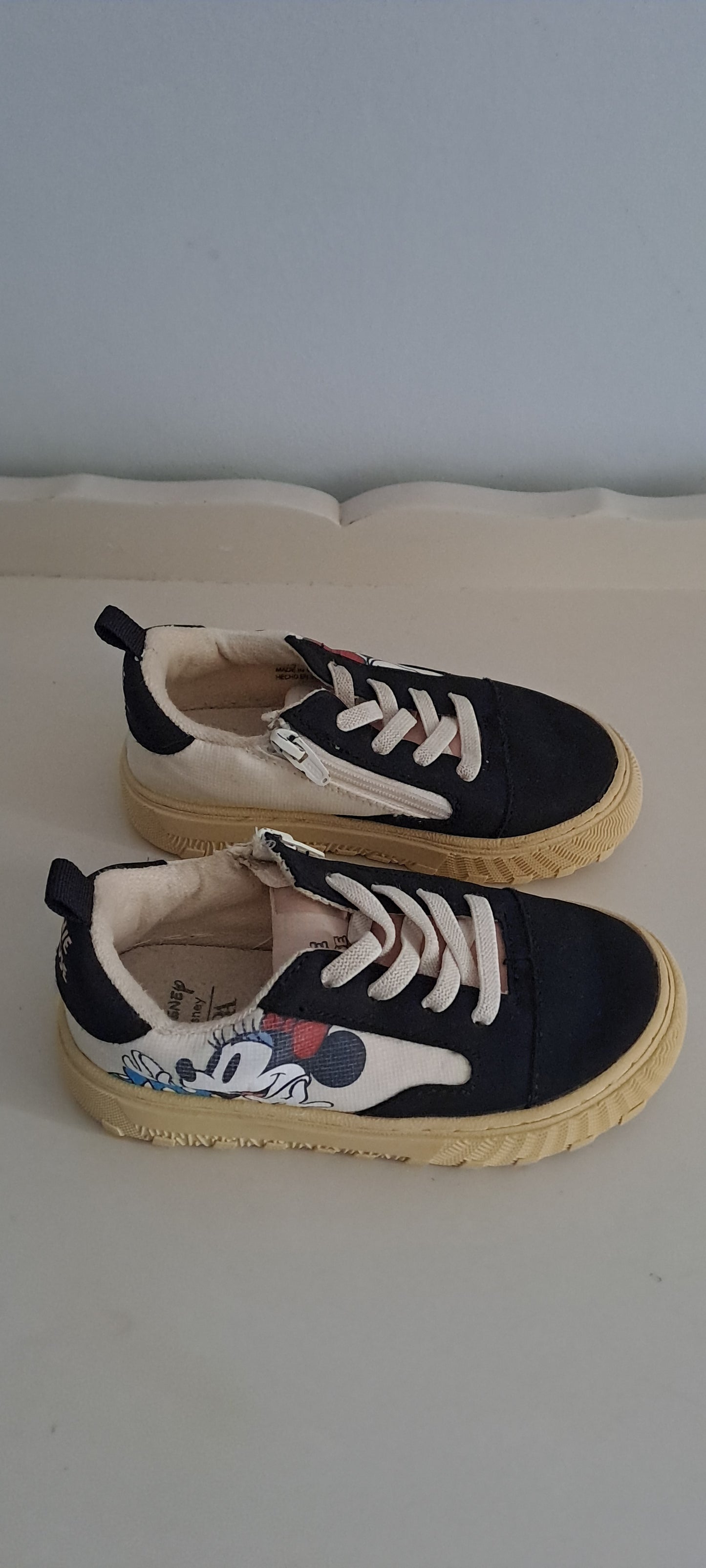 Zara x Disney Minnie Mouse Canvas High-Top Sneakers UK 7 (EU 24)