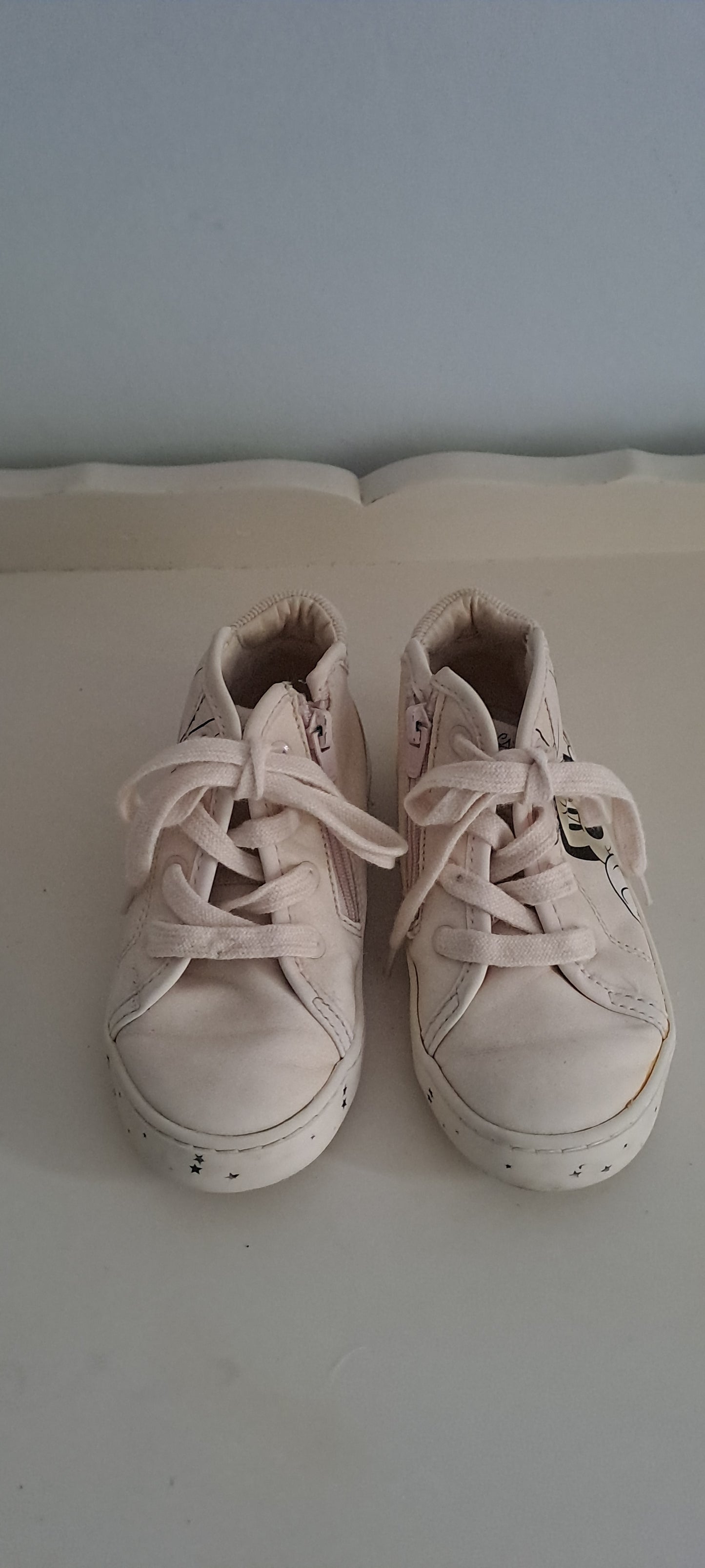 Zara x Disney Minnie & Daisy High-Top Sneakers UK 7 (EU 24)