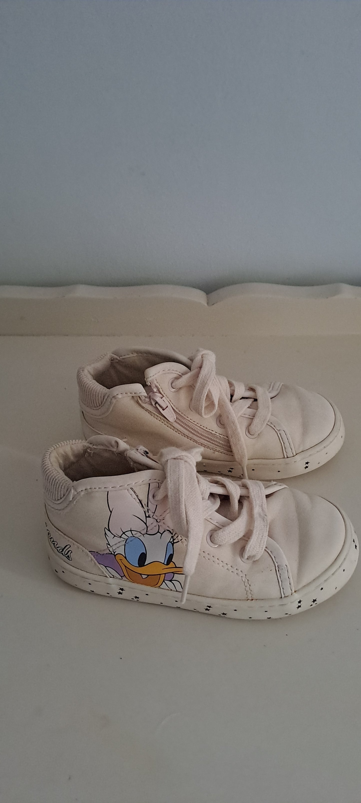 Zara x Disney Minnie & Daisy High-Top Sneakers UK 7 (EU 24)