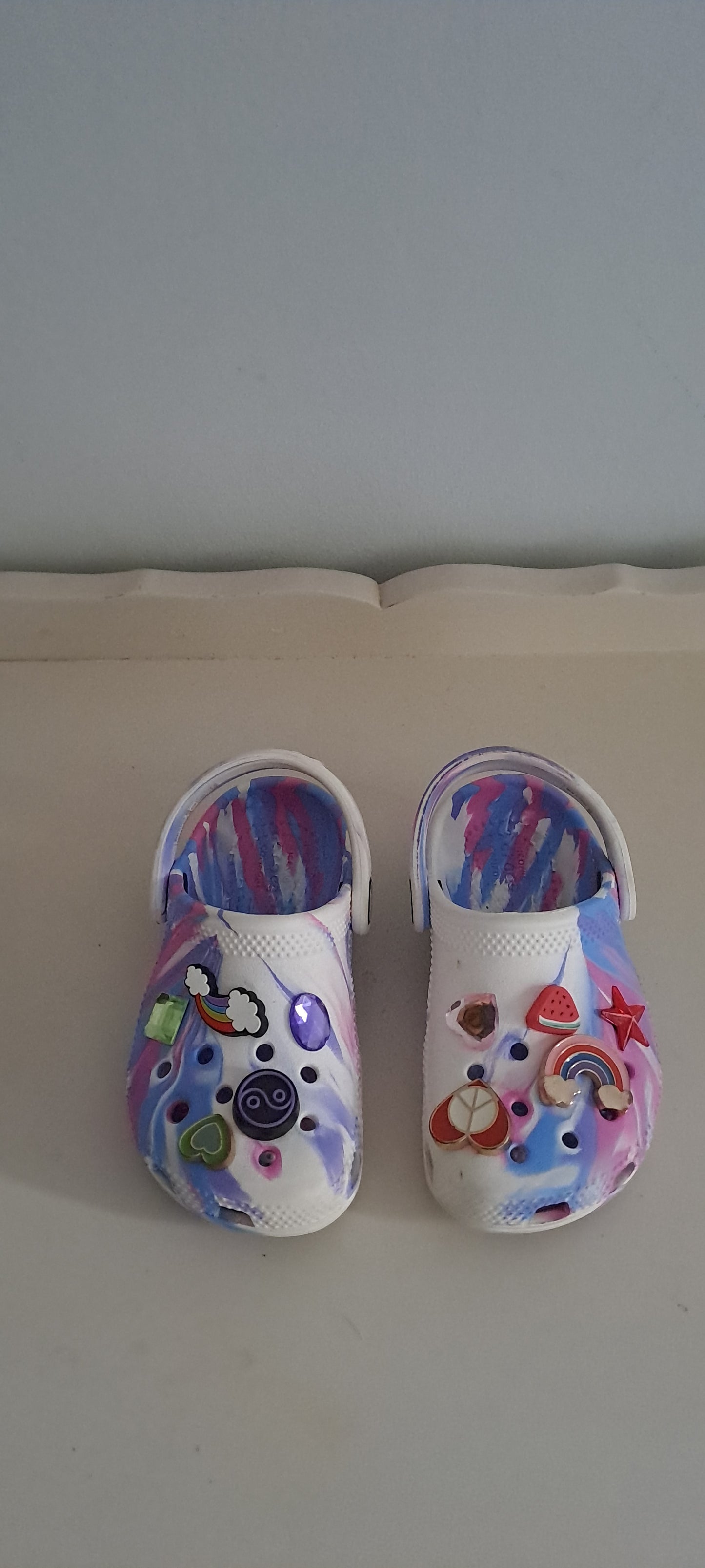 Crocs Classic Watercolor Marbled Clog UK 8 (C8)