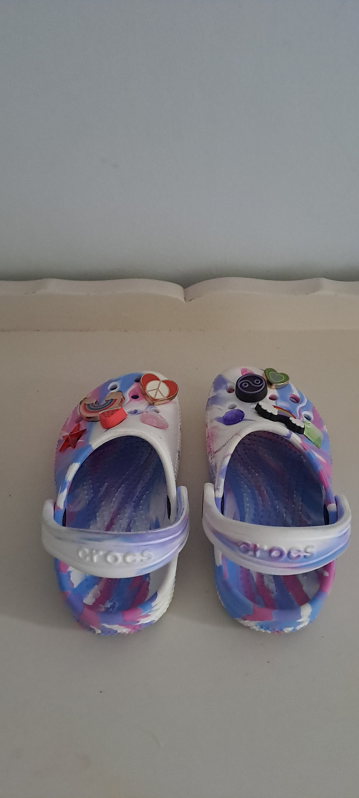 Crocs Classic Watercolor Marbled Clog UK 8 (C8)