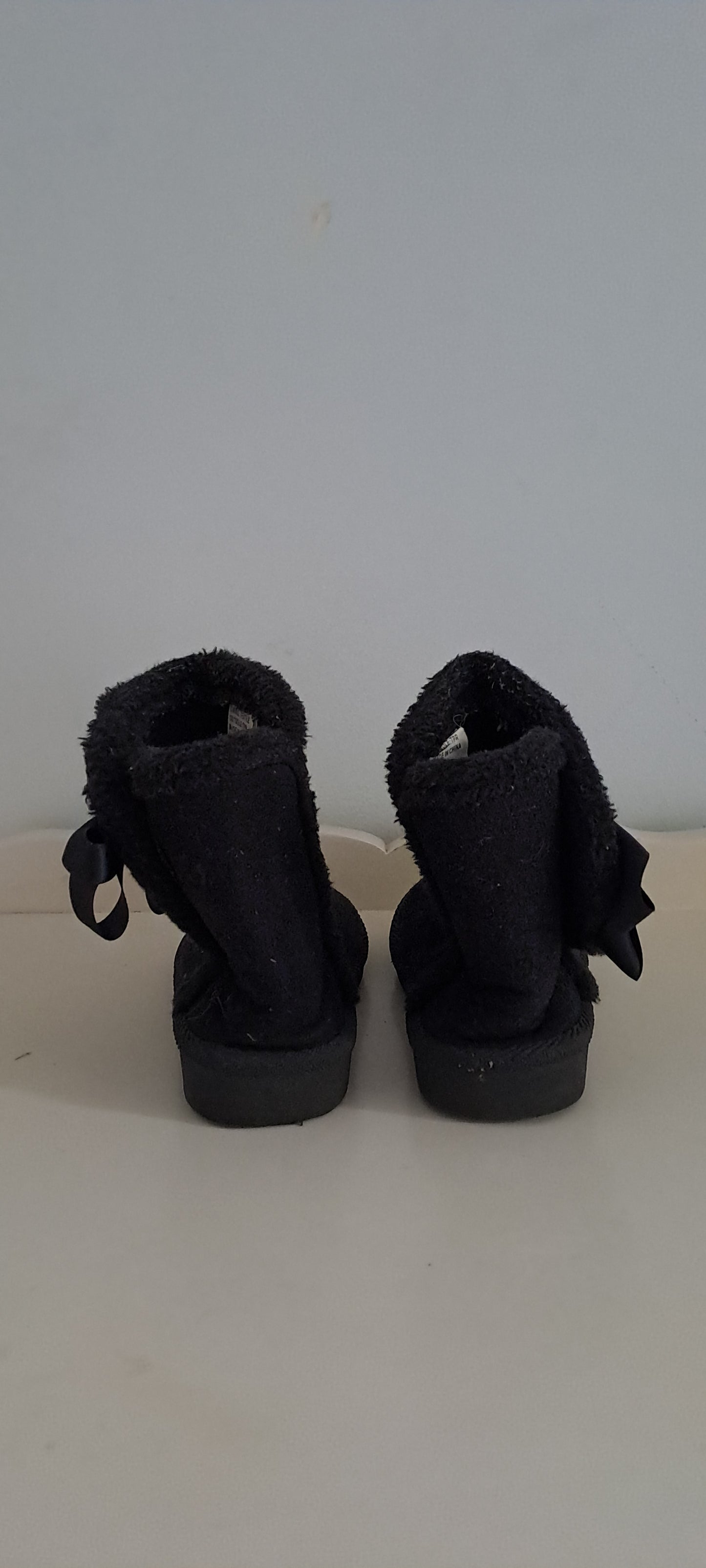Black Faux-Fur Bow Boots UK 6