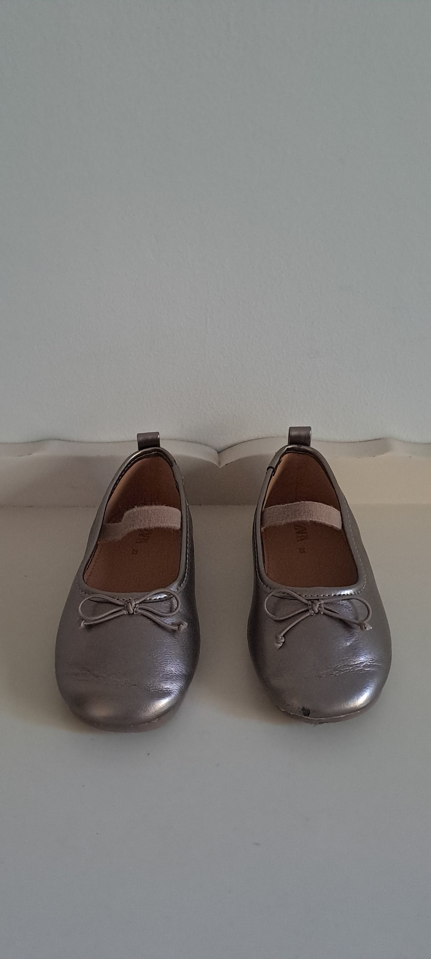 Zara Kids Metallic Silver Ballerina Flats with Bow Detail Size 23 / UK 6