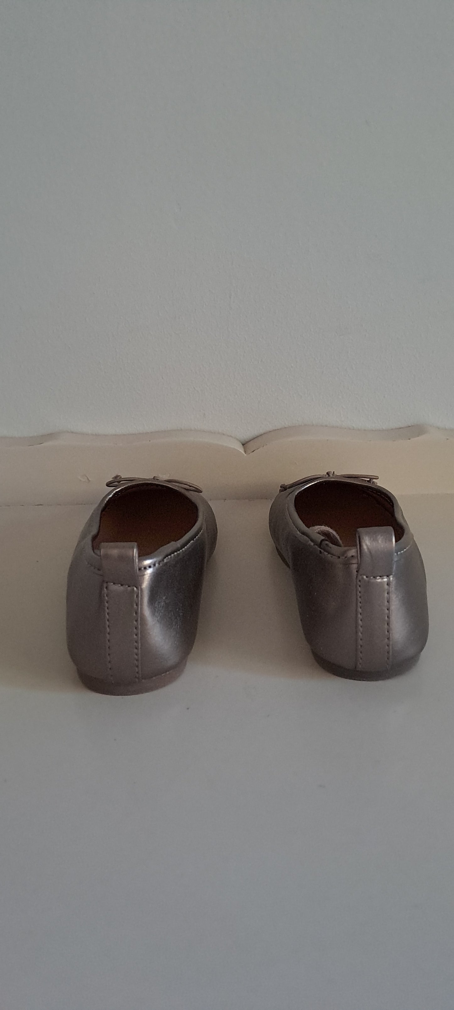 Zara Kids Metallic Silver Ballerina Flats with Bow Detail Size 23 / UK 6