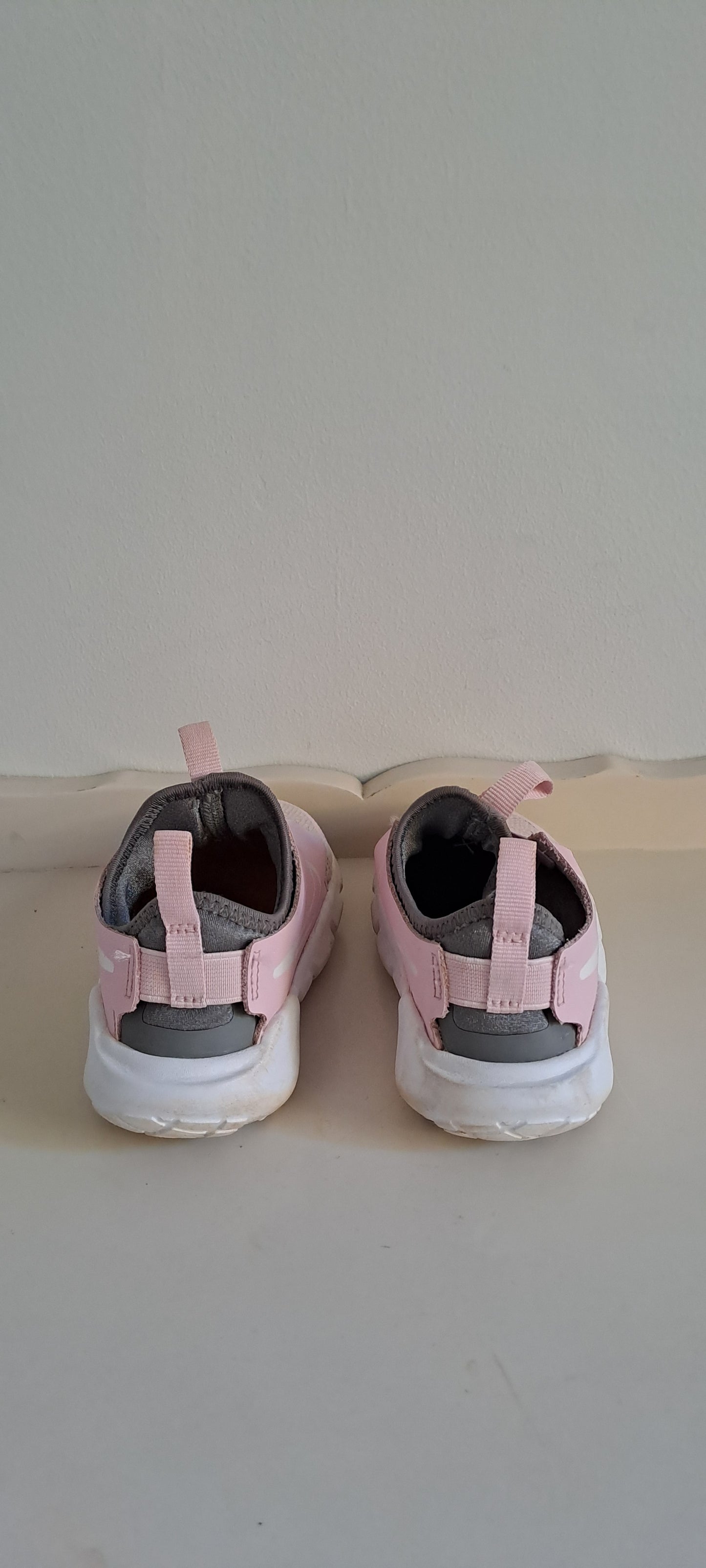 Nike Flex Runner 2 Baby/Toddler Pink Foam Slip-On Sneakers Size UK 9.5 / EUR 27