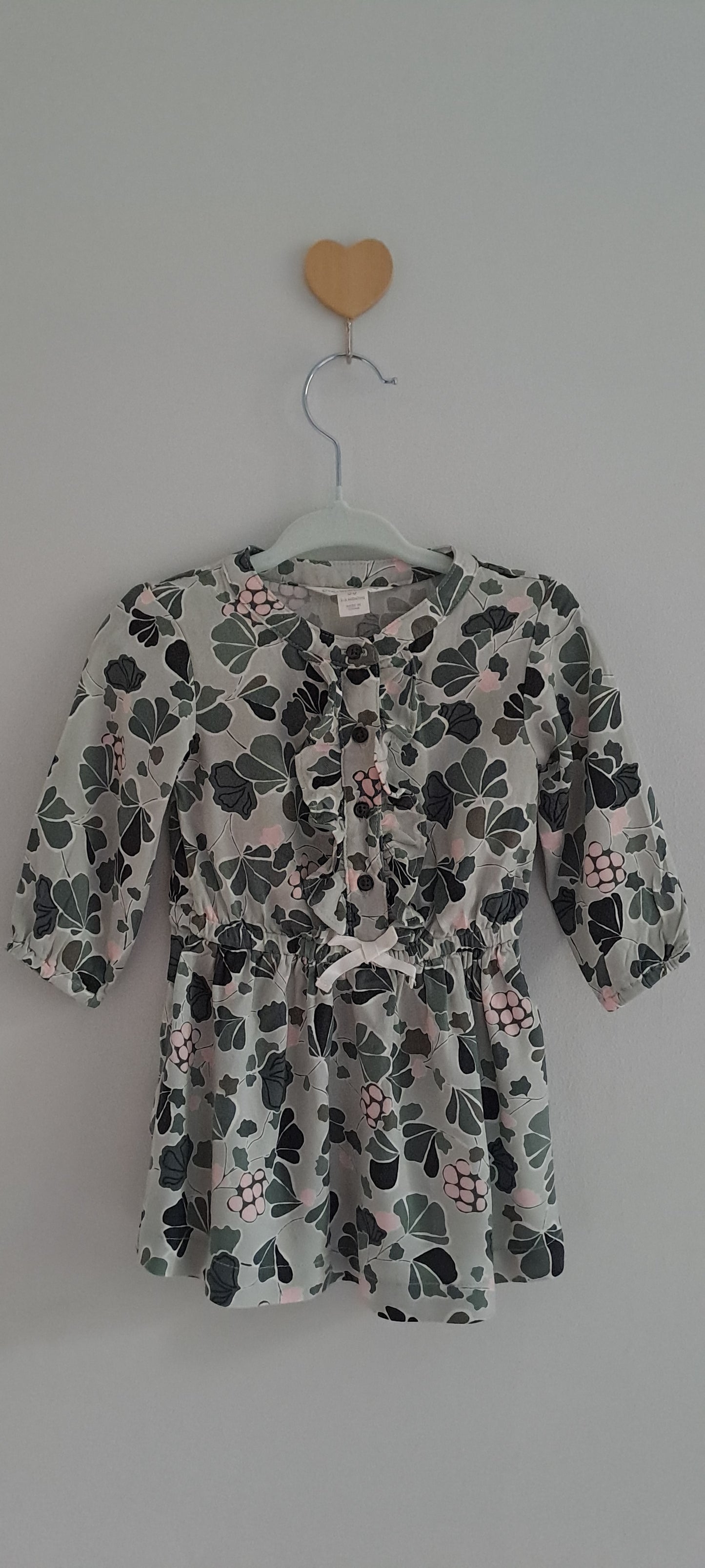 Country Road Baby Girl Leaf & Fruit Print Ruffle Front Dress 3-6 Months