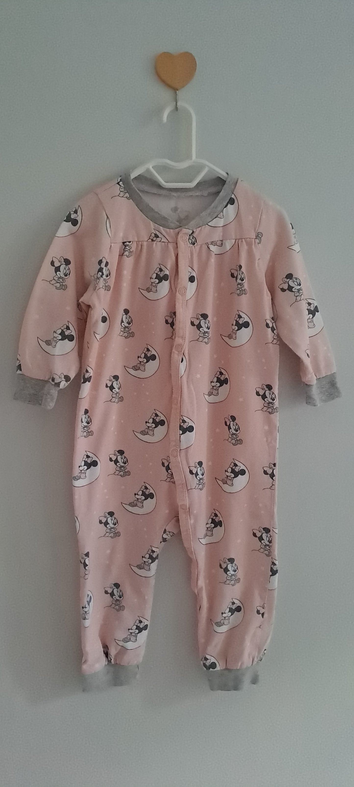 H&M Disney Minnie Mouse "Dreaming on the Moon" Sleepsuit 4-6 Months