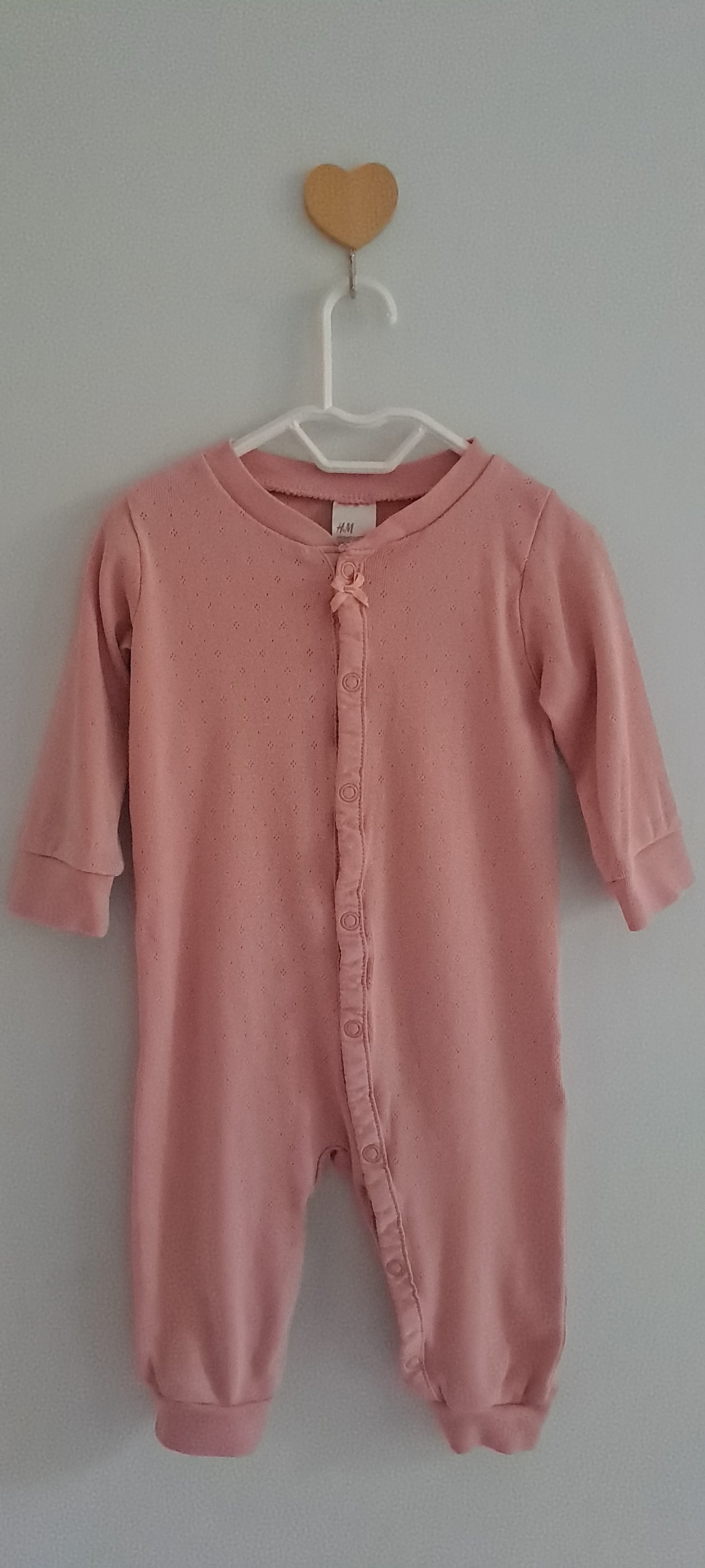 H&M Organic Cotton Dotted Pink Sleepsuit 4-6 Months