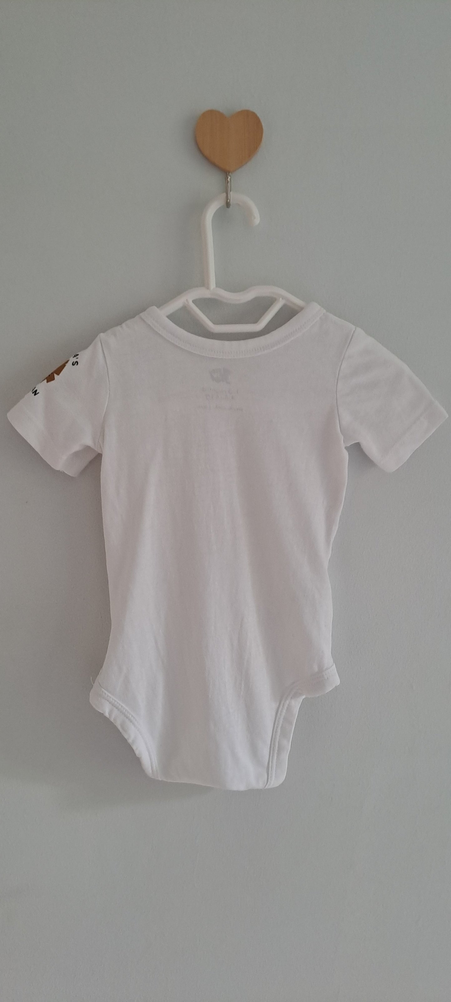 Woolworths "Mama's Mane Man" Lion Bodysuit – White 1-3 Months