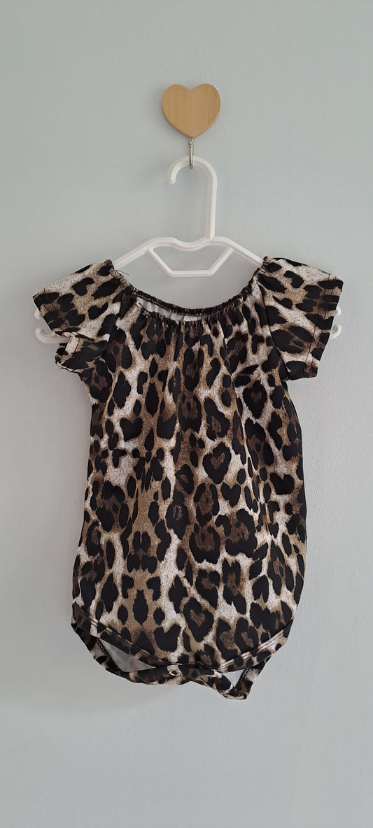 Olli & Rose Leopard Print Flutter Sleeve Romper 3-6 Months