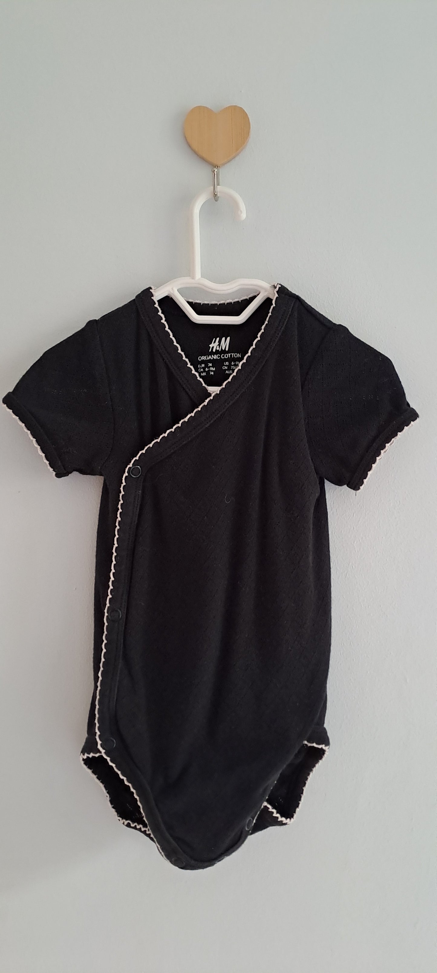 H&M Organic Cotton Wrap Bodysuit – Black & White Trim 6-9 Months