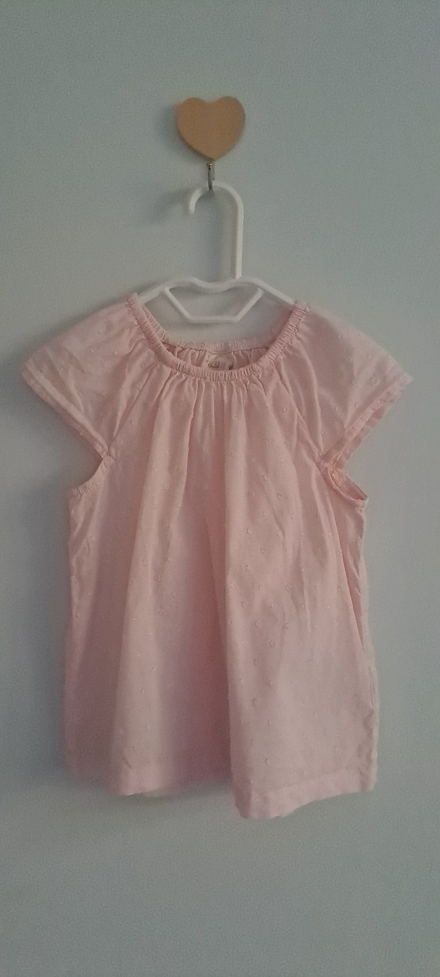 H&M Baby Girl Pastel Pink Dobby Dot Flutter Sleeve Blouse 9-12 Months